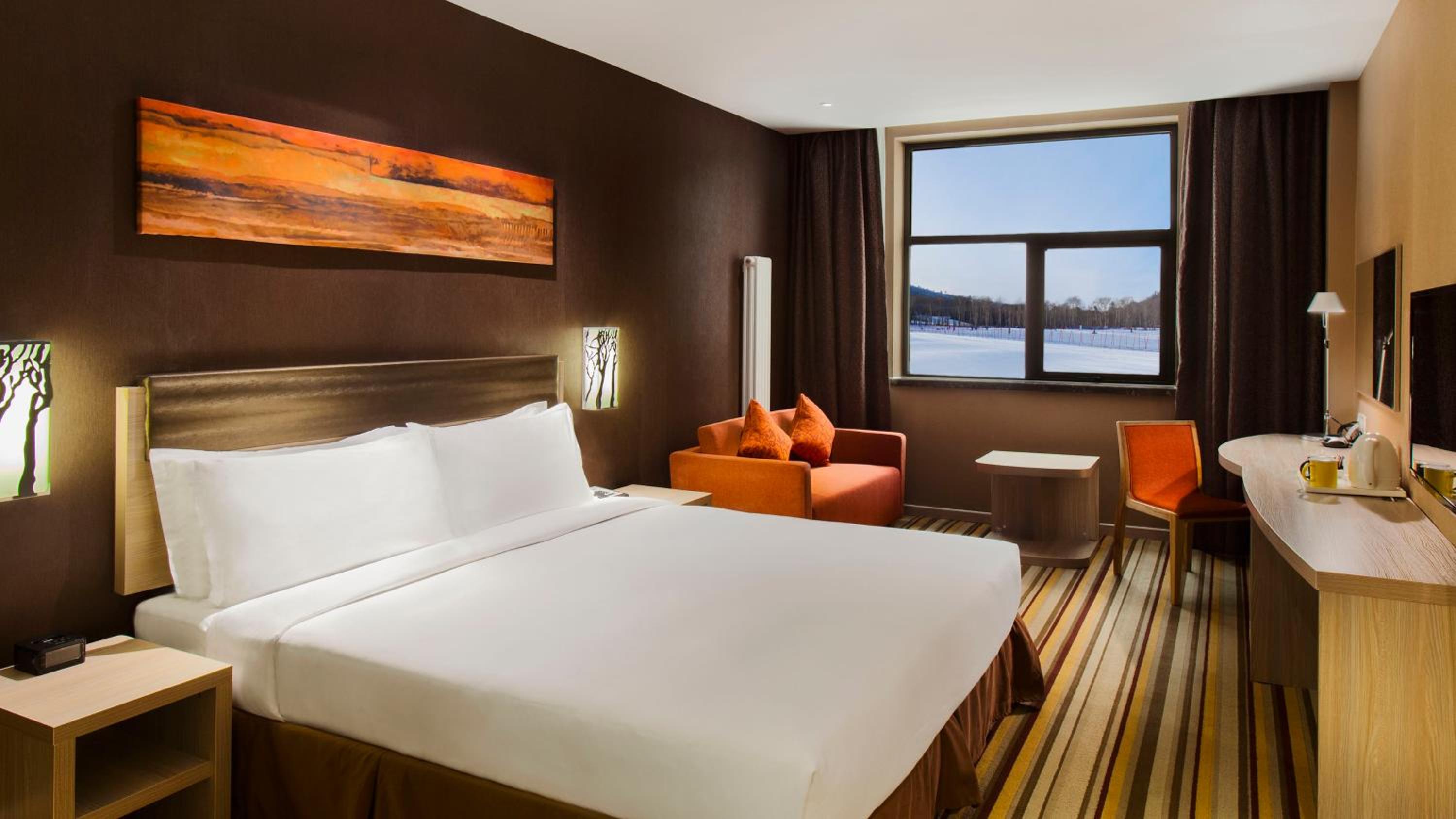 King Room with Mountain View