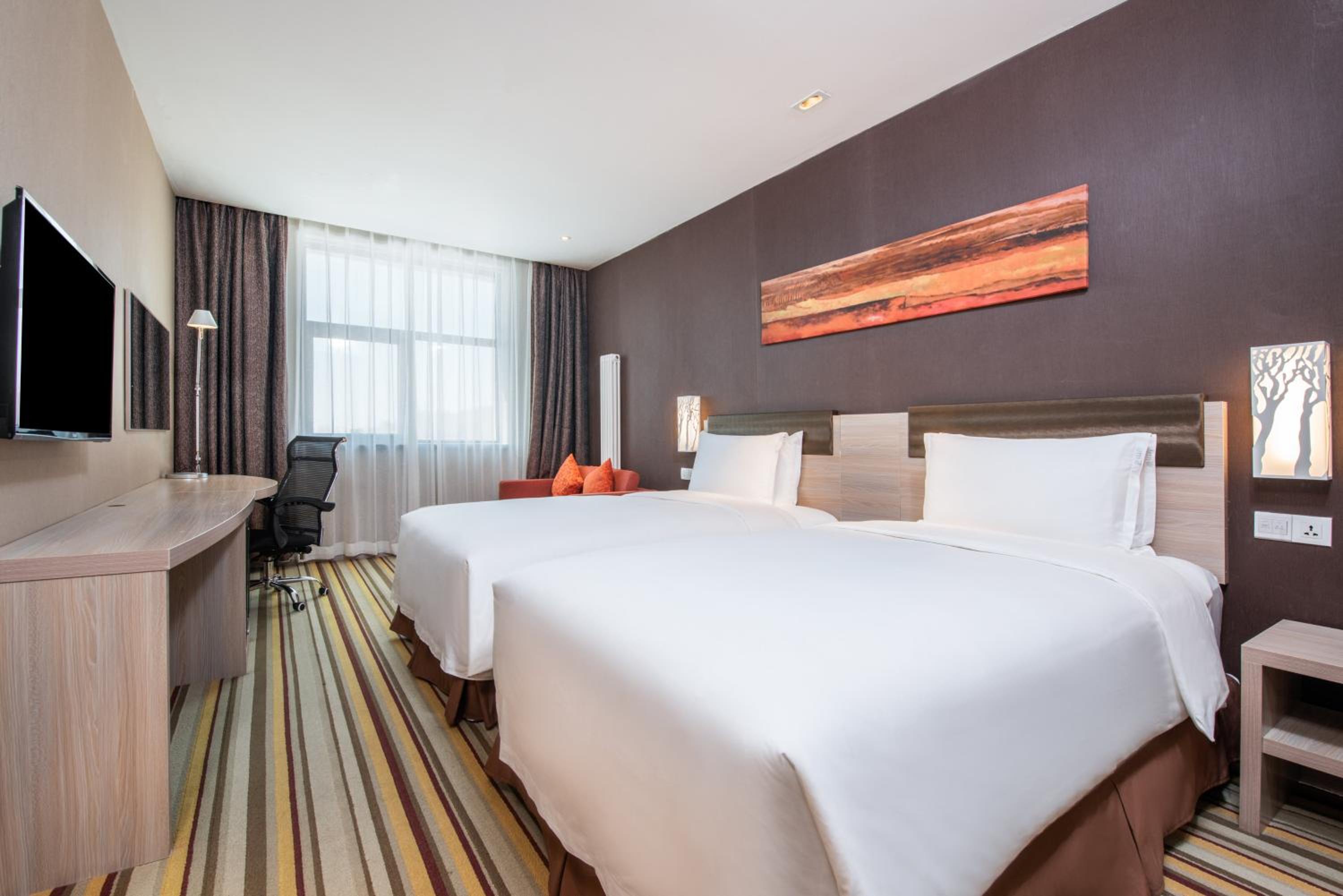 Standard Room with Two Single Beds