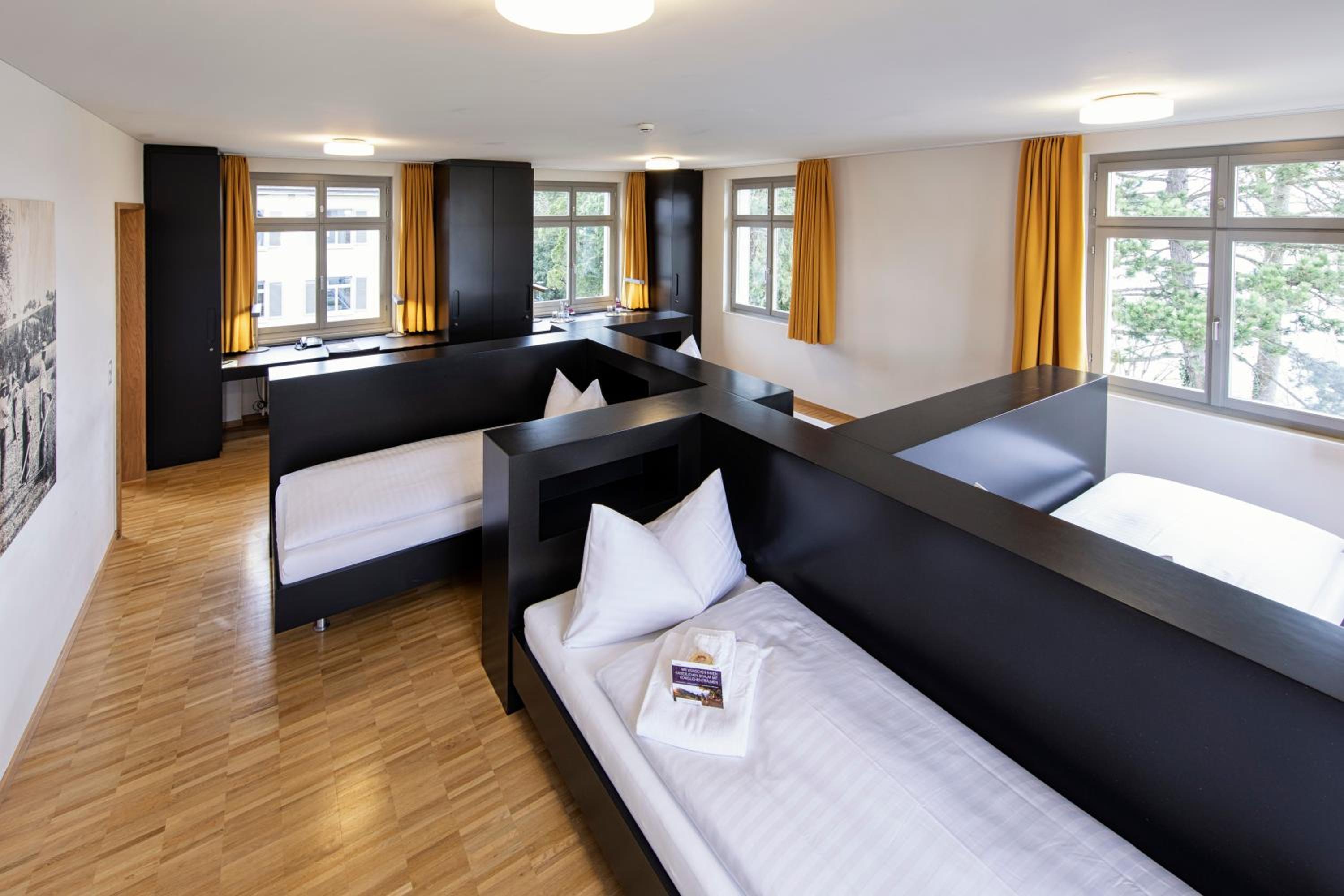 Quadruple Room with Shared Bathroom