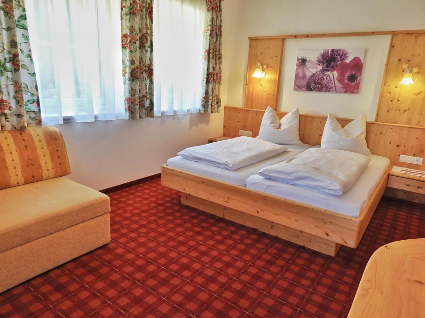 Comfort One-Bedroom Apartment with Balcony