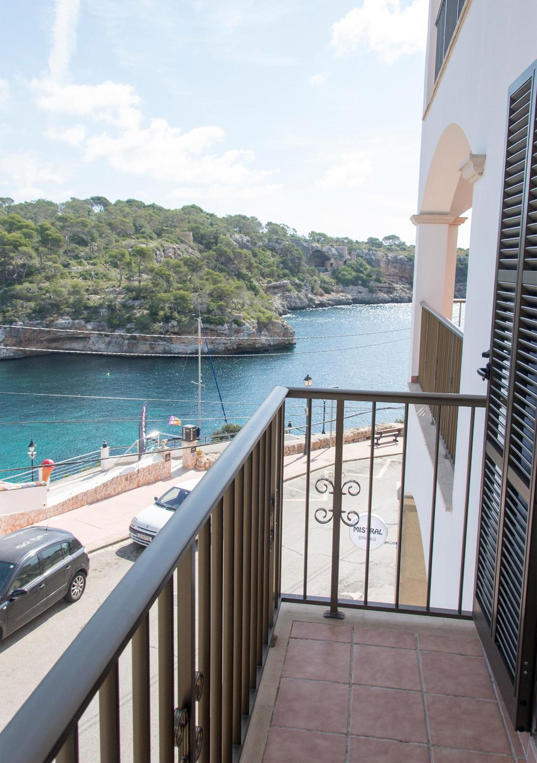 Apartment with Sea View photo 3