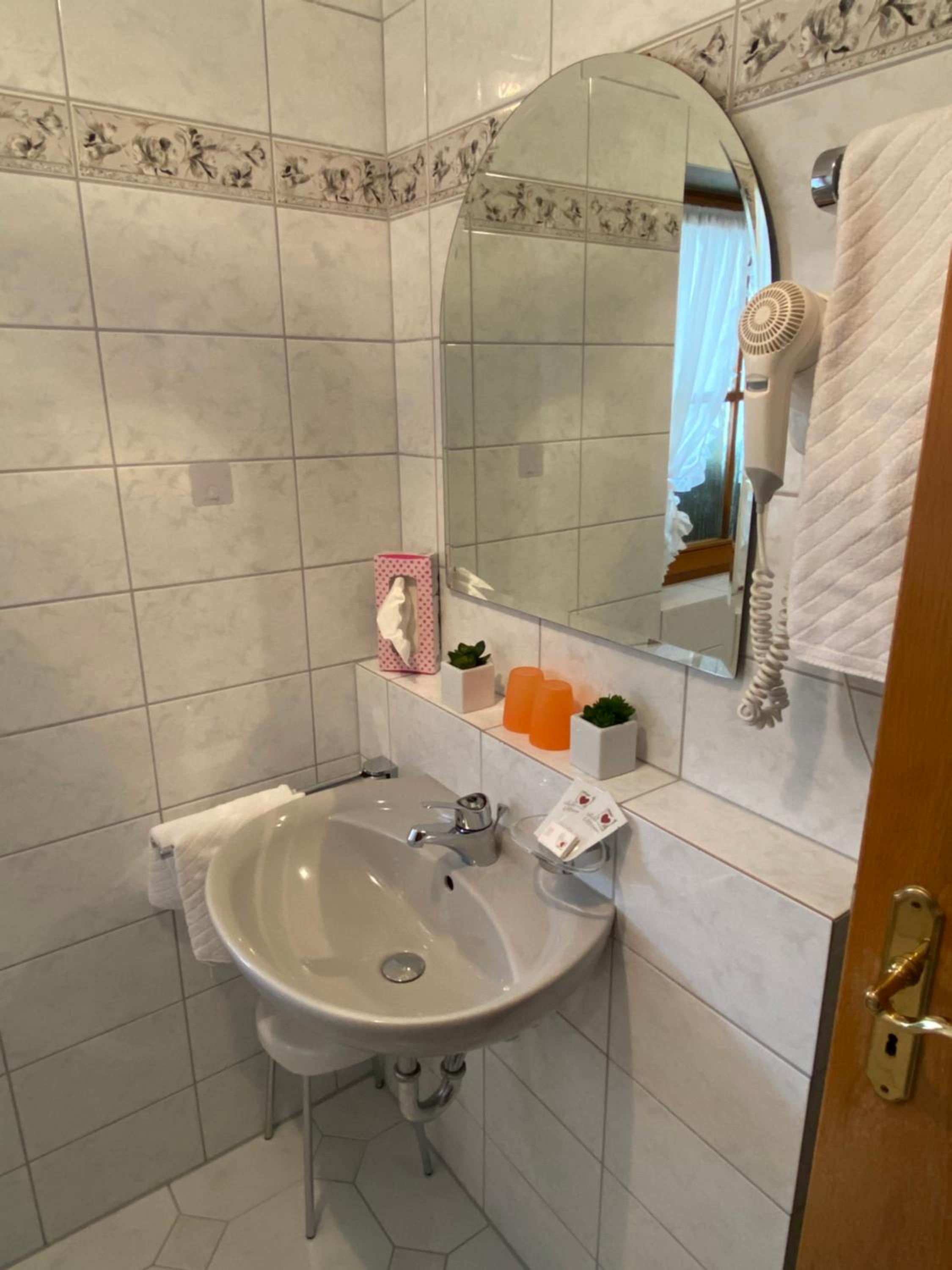 Double Room with Lake View photo 3