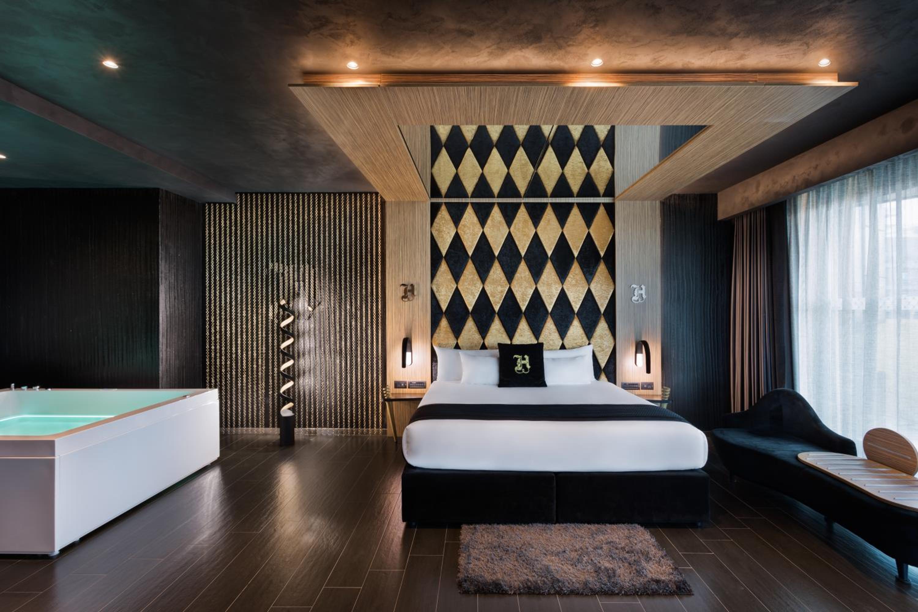 Suite Superior con Terraza y Bañera de Hidromasaje
