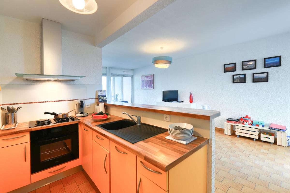 Apartment with Sea View photo 3