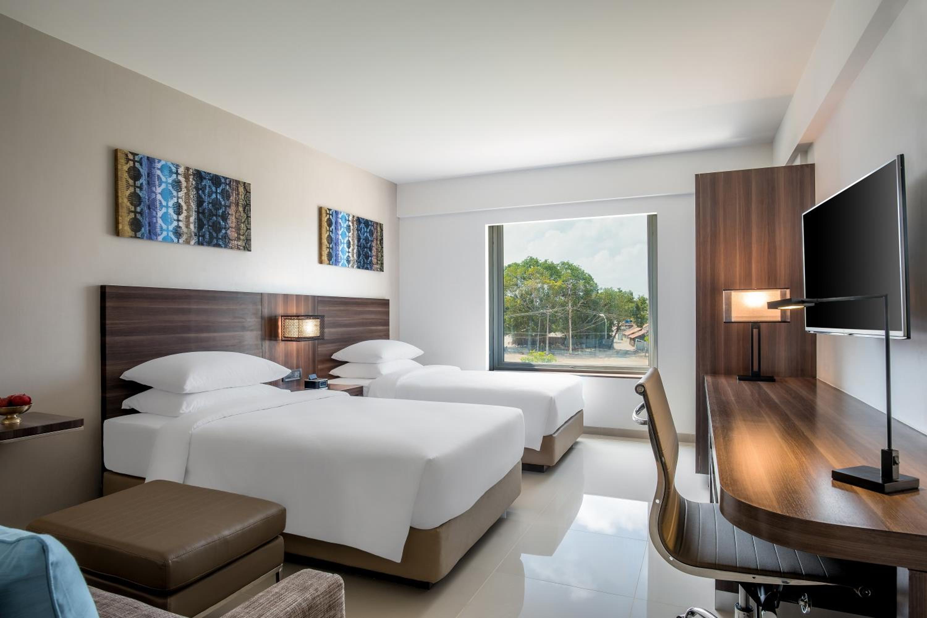 Standard Twin Bed Room