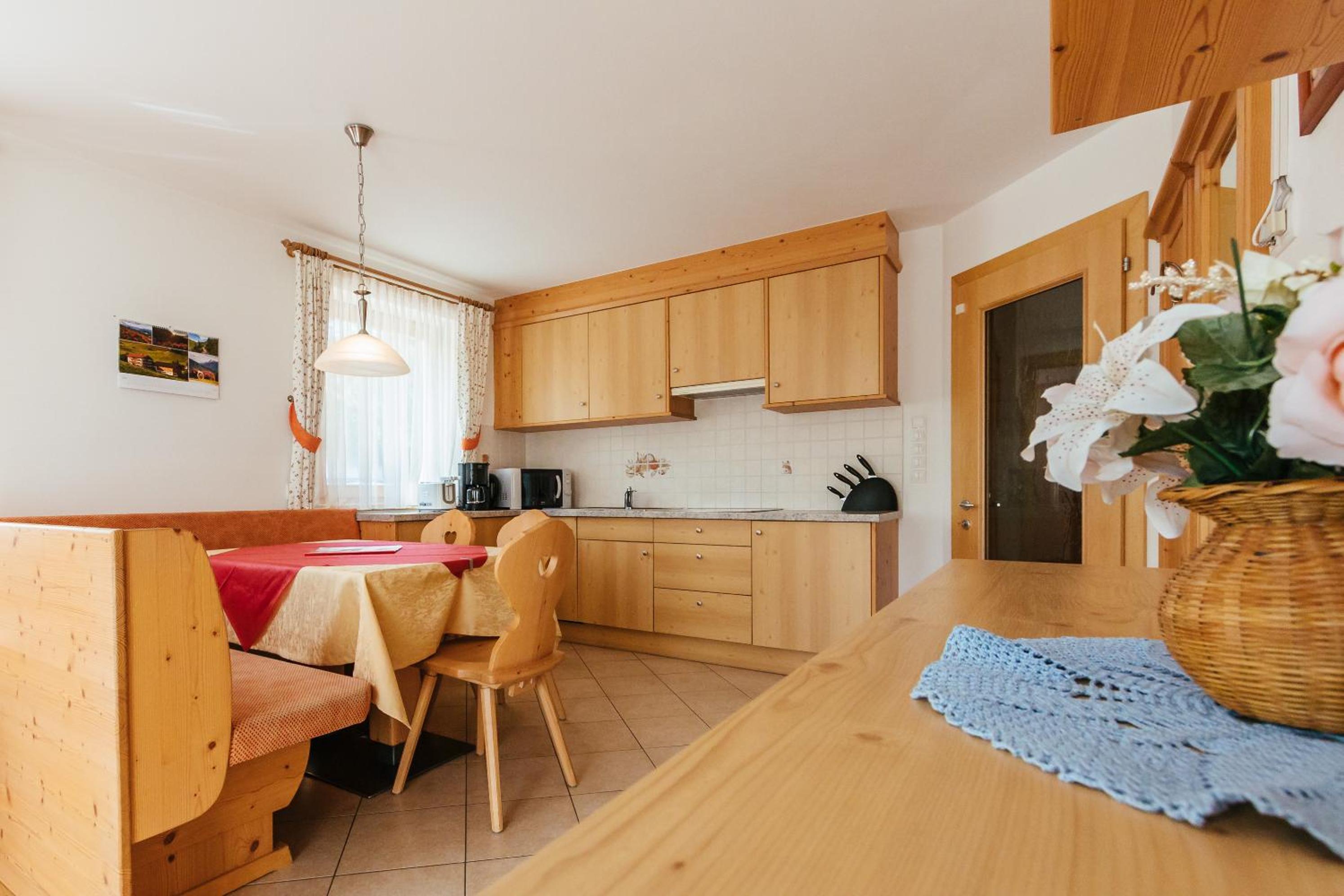 Apartment 1 with 2 bedrooms photo 2