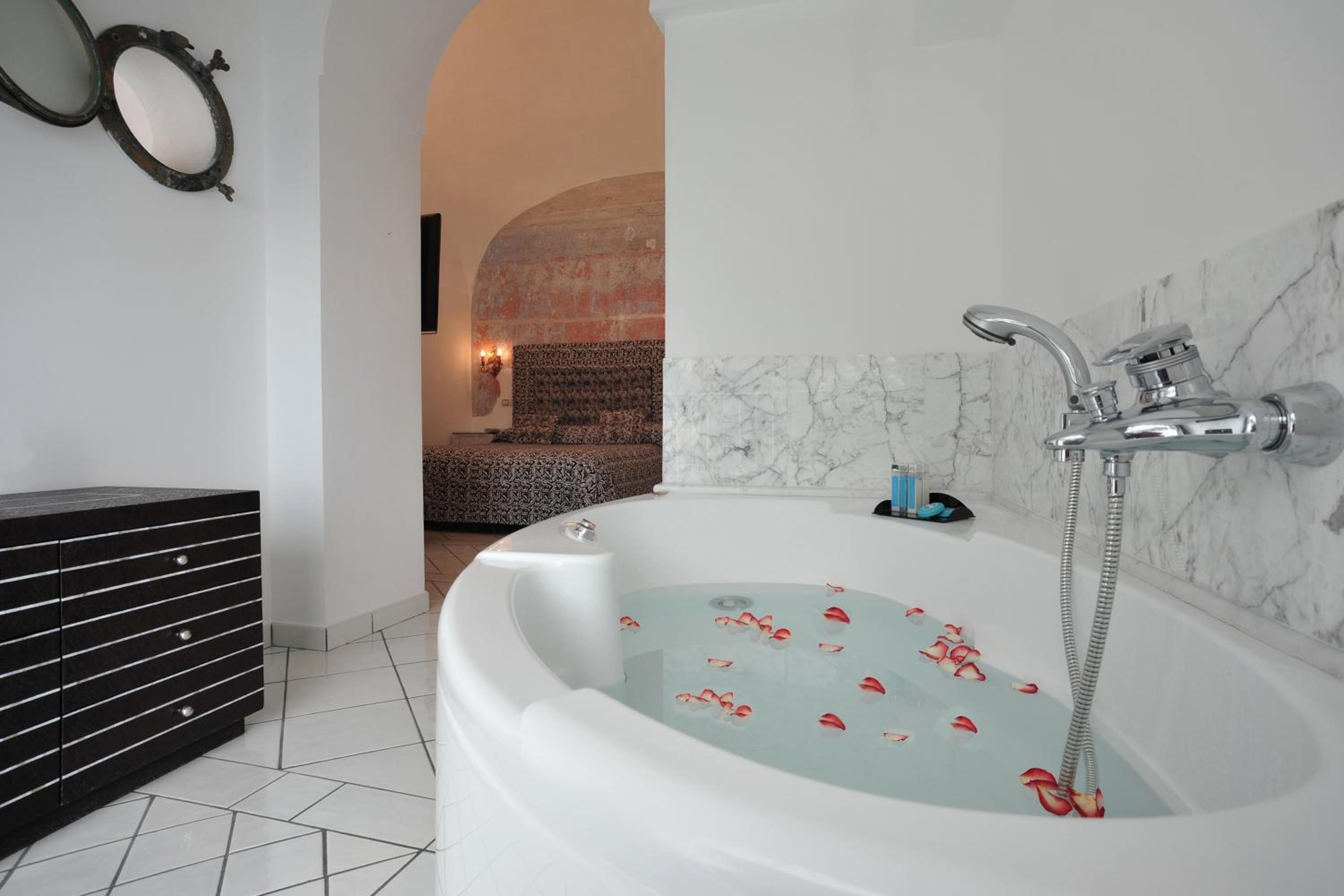 Junior Suite - Photo 5