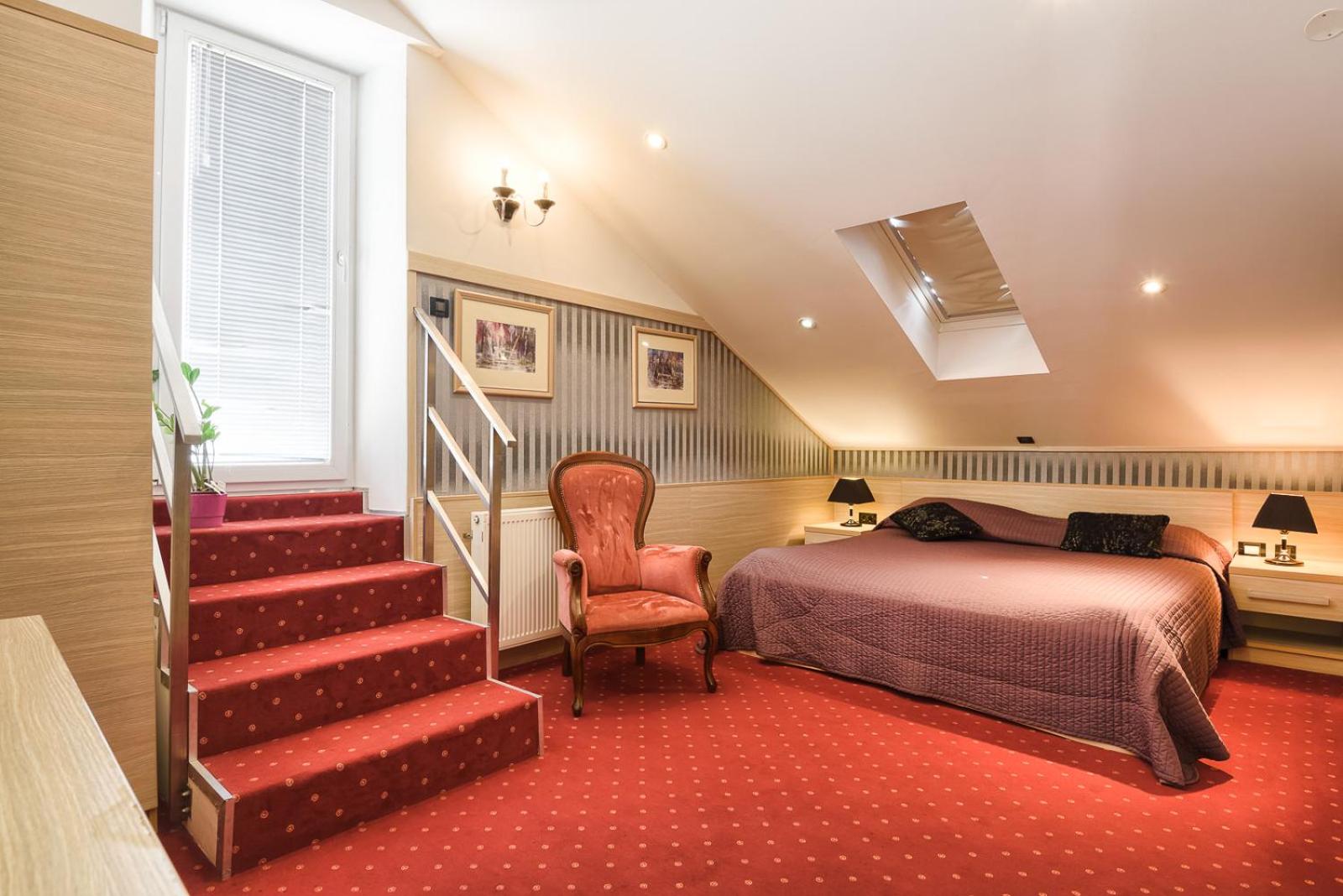 Deluxe Double Room - Photo 4
