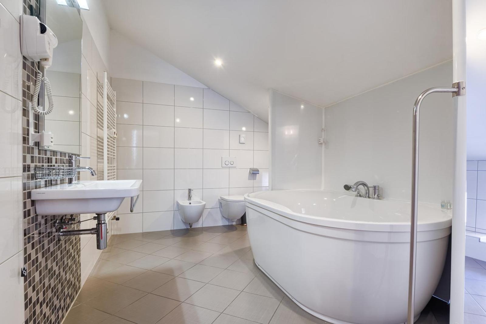Deluxe Double Room - Photo 6