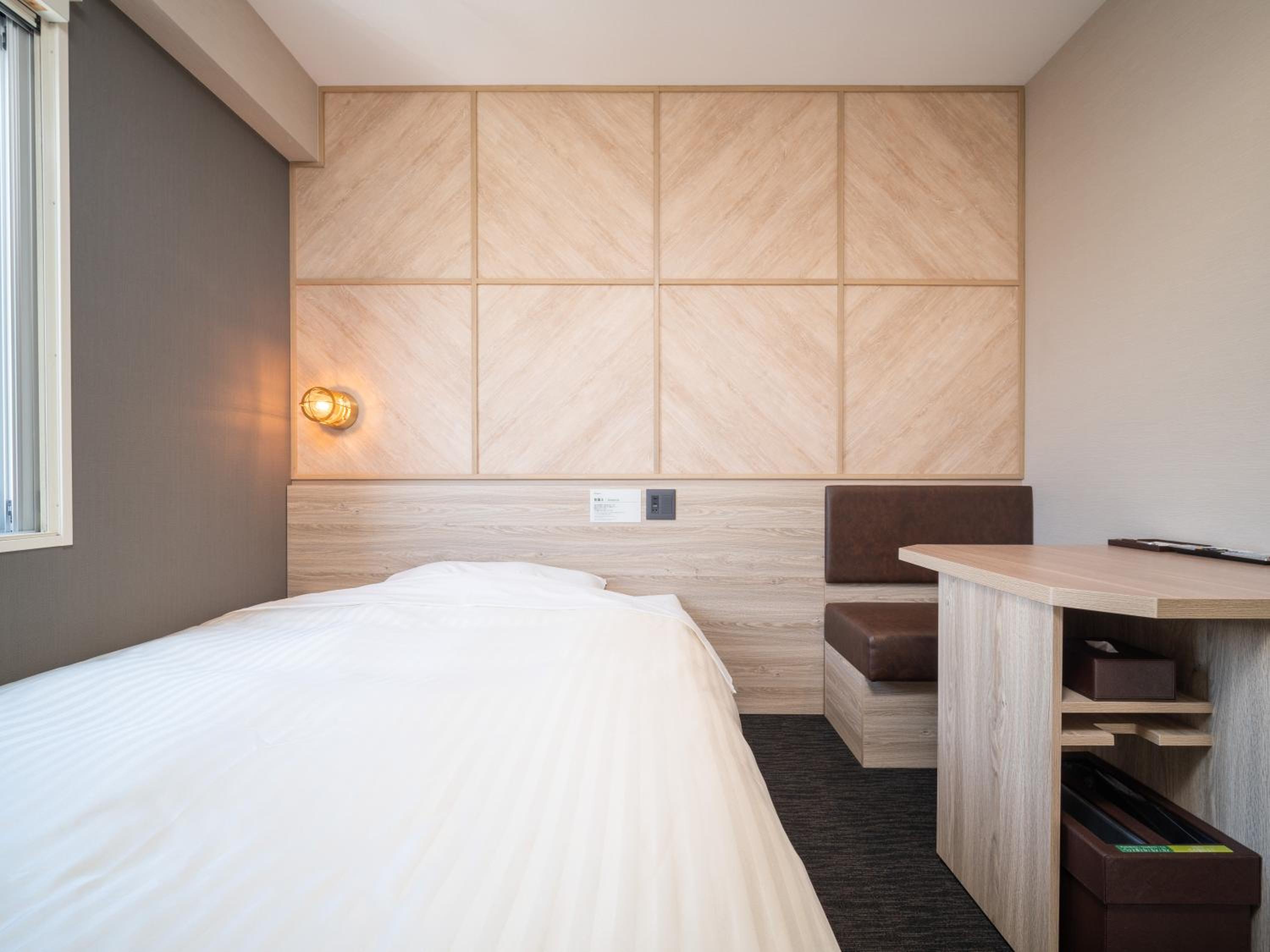 Deluxe Double Room - Non Smoking - Photo 1