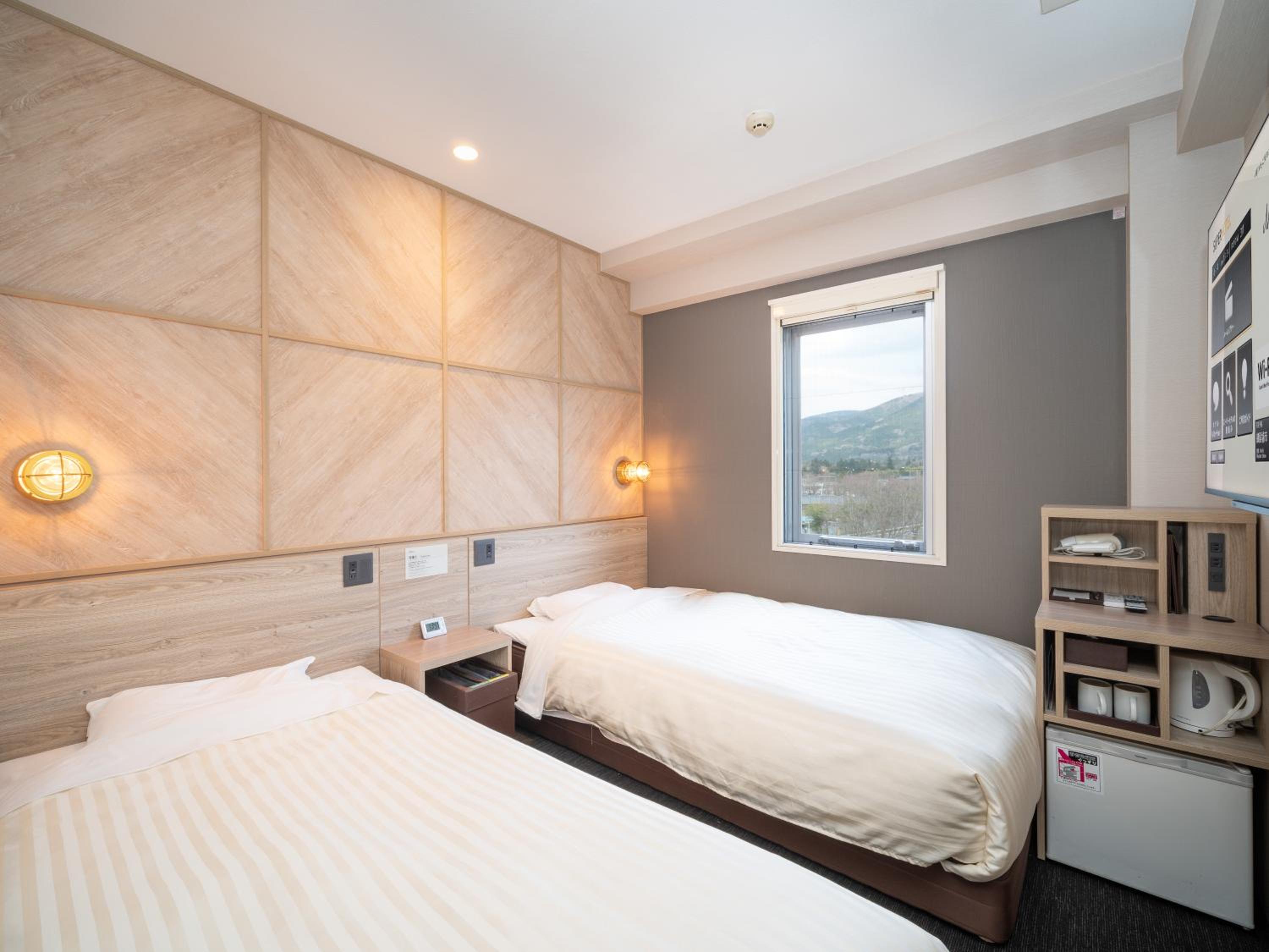 Economy Twin Room - Non Smoking - Photo 5