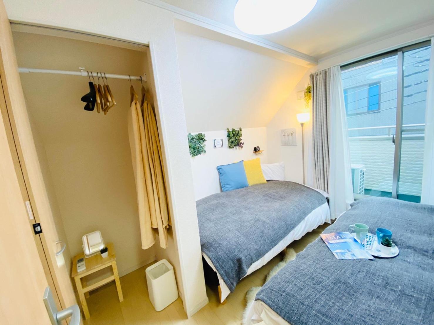 Three-Bedroom Apartment photo 2