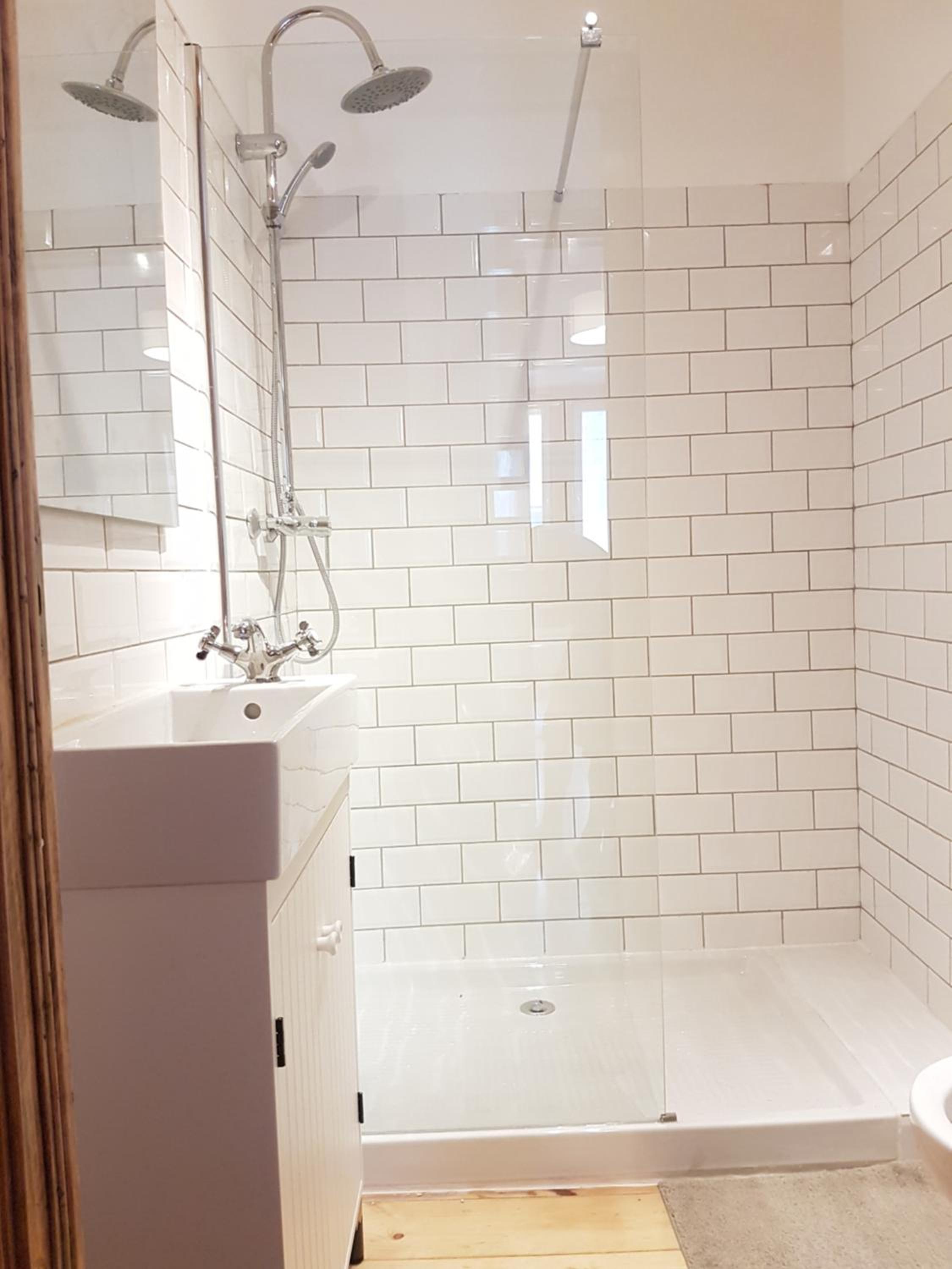 Three-Bedroom Apartment - Photo 8