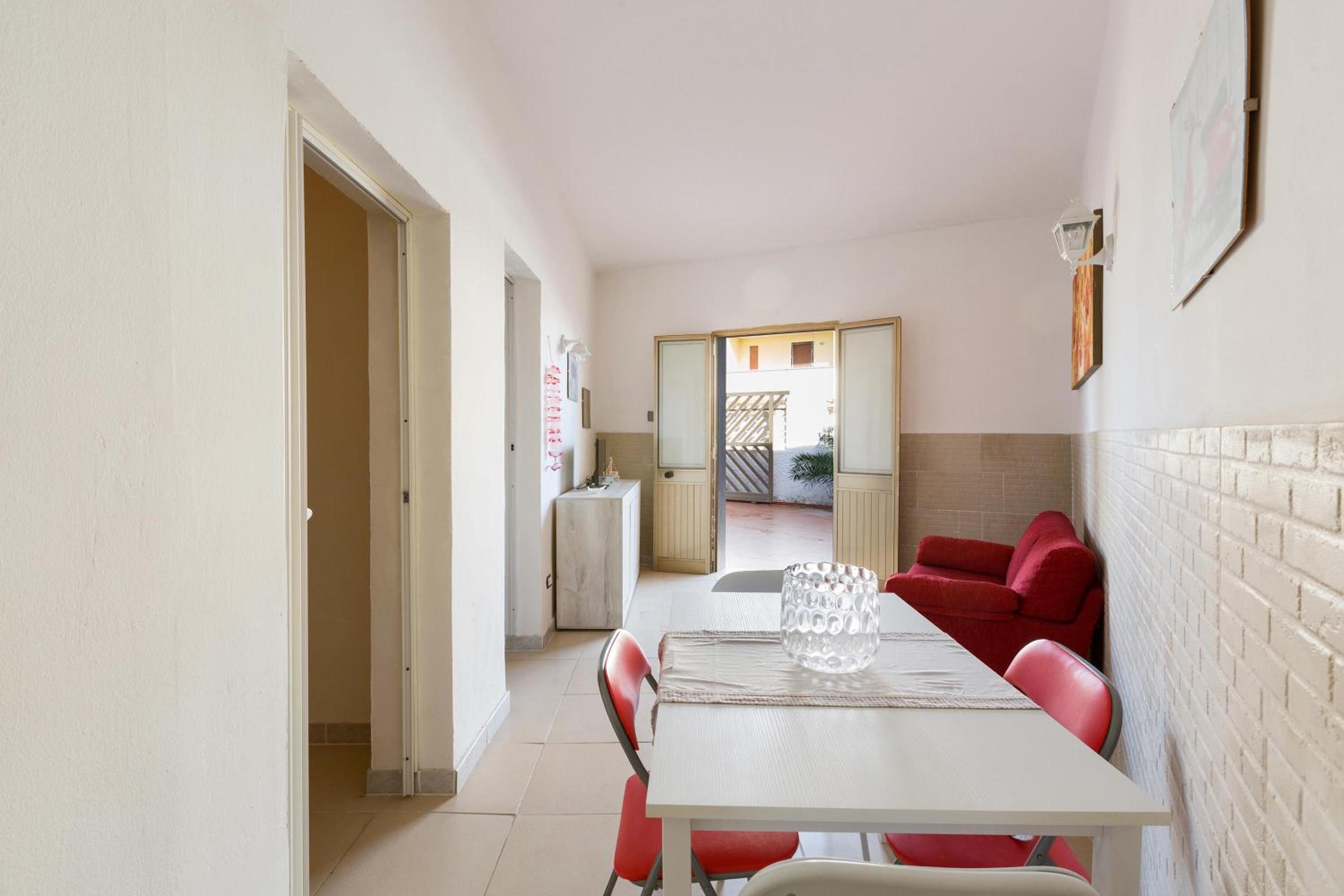Apartment - Ground Floor photo 2