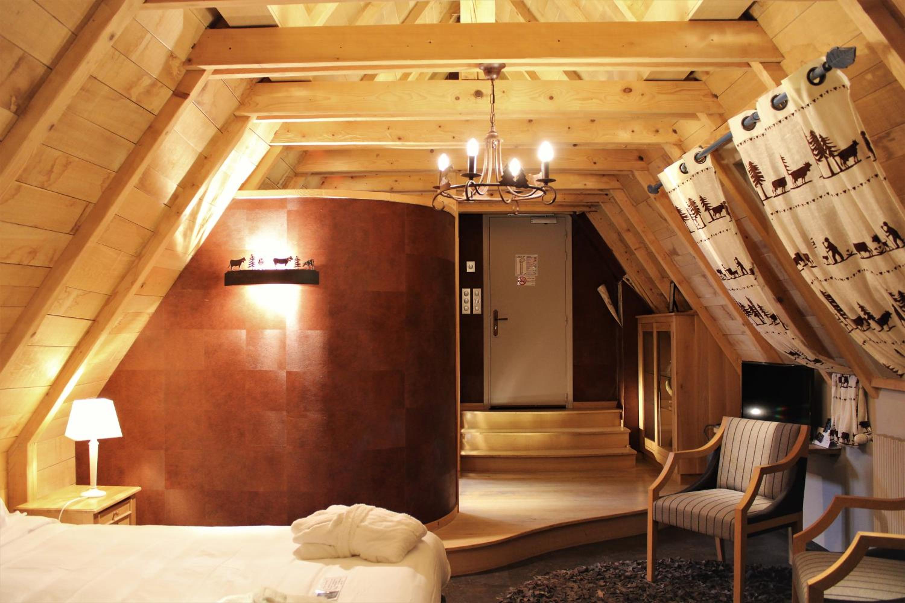 Family Suite - Photo 11