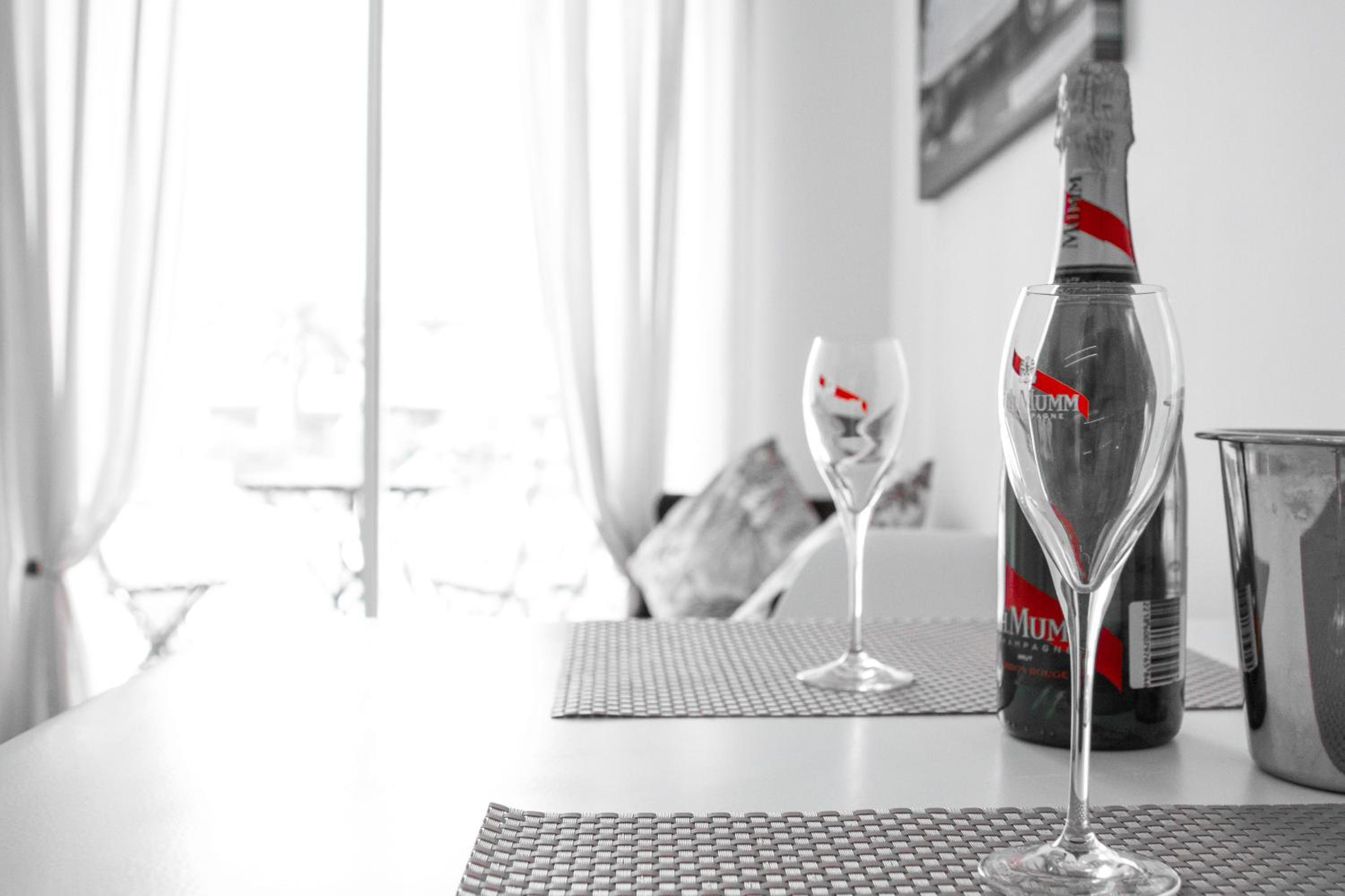 One-Bedroom Apartment - Photo 65