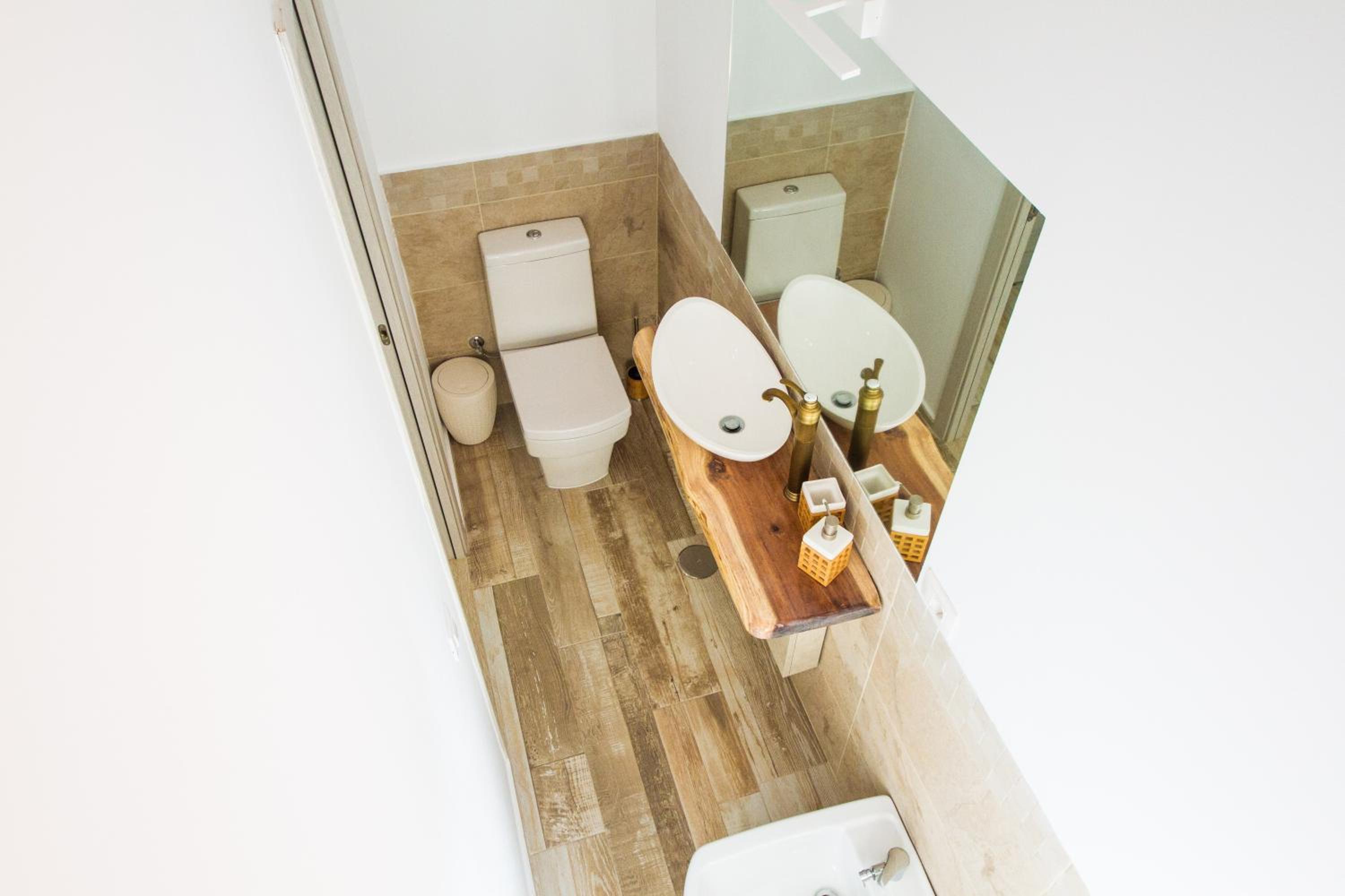 One-Bedroom Apartment - Photo 28