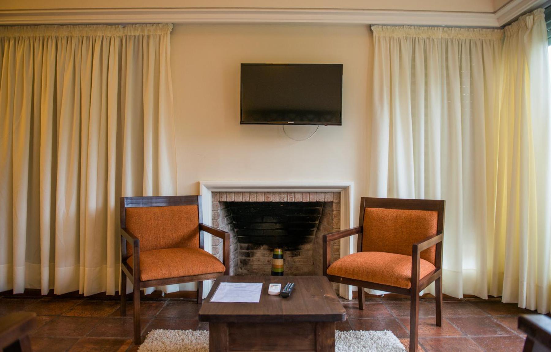 Deluxe King Room photo 3