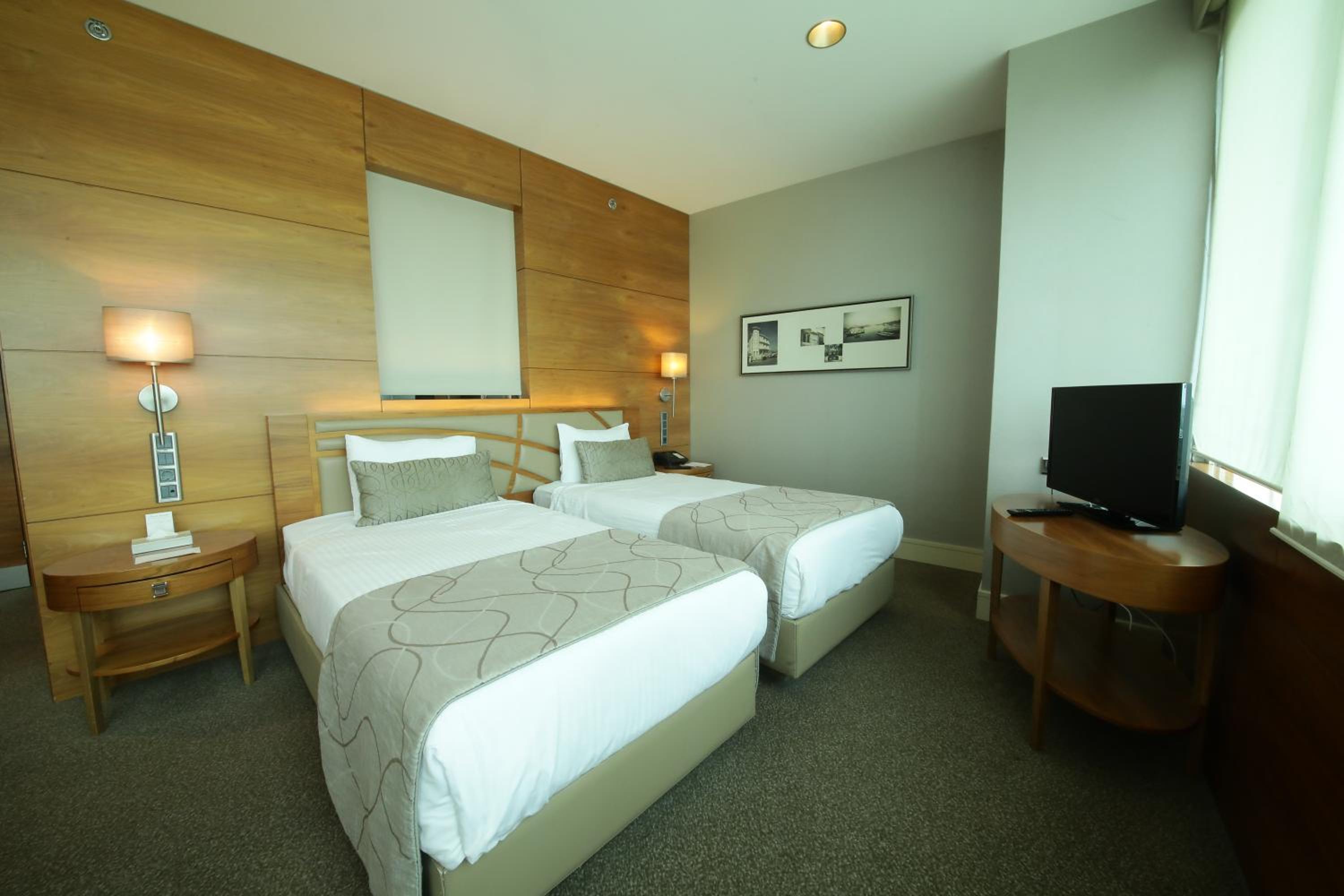 Superior Twin Room with Sea View photo 1