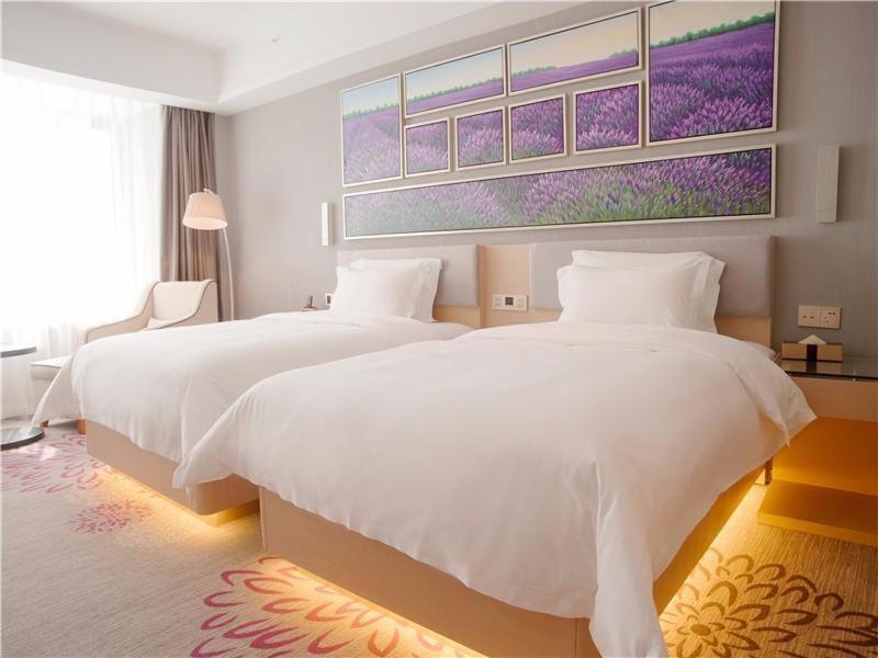 Deluxe Twin Room - Photo 2