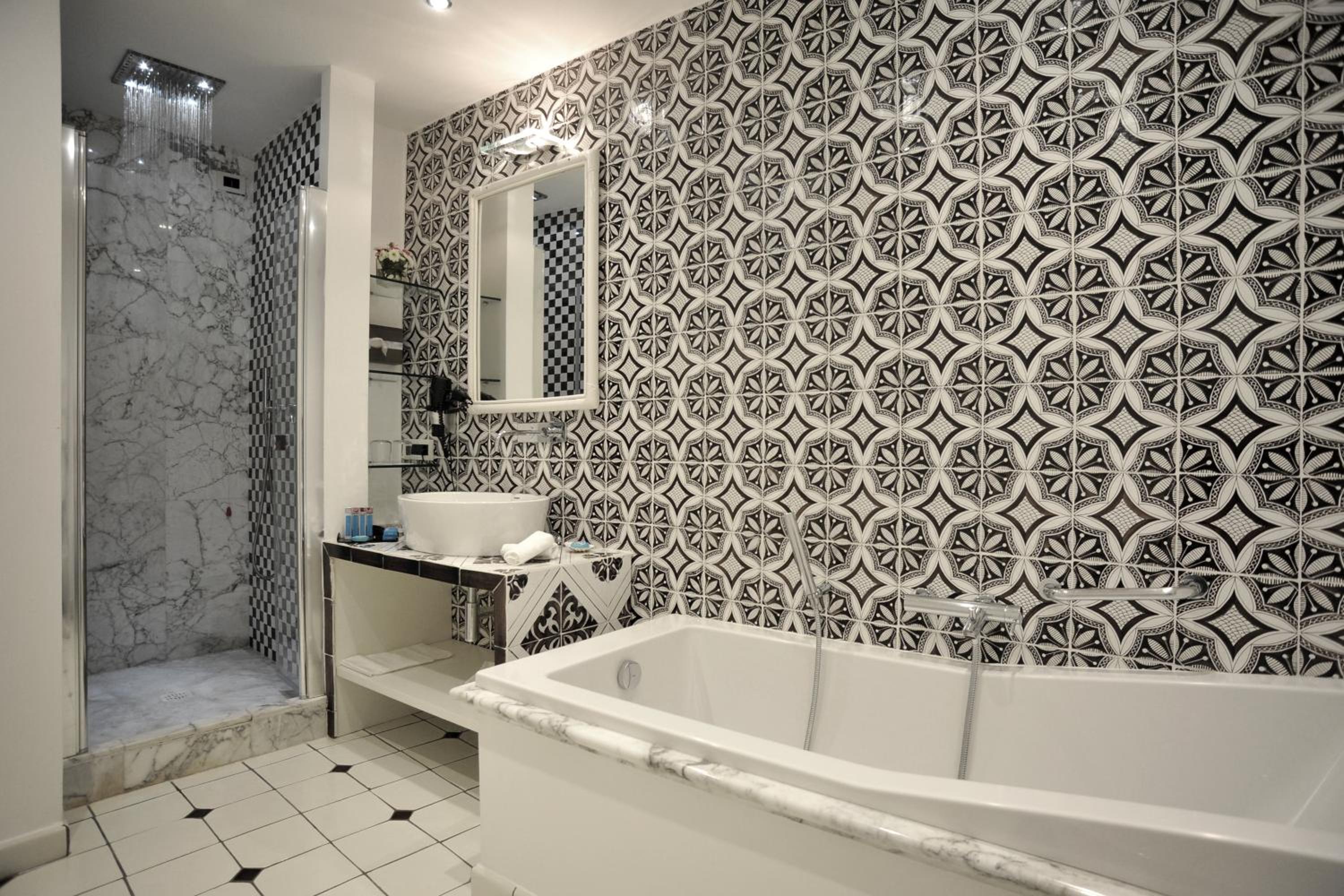 Deluxe Double Room - Photo 6