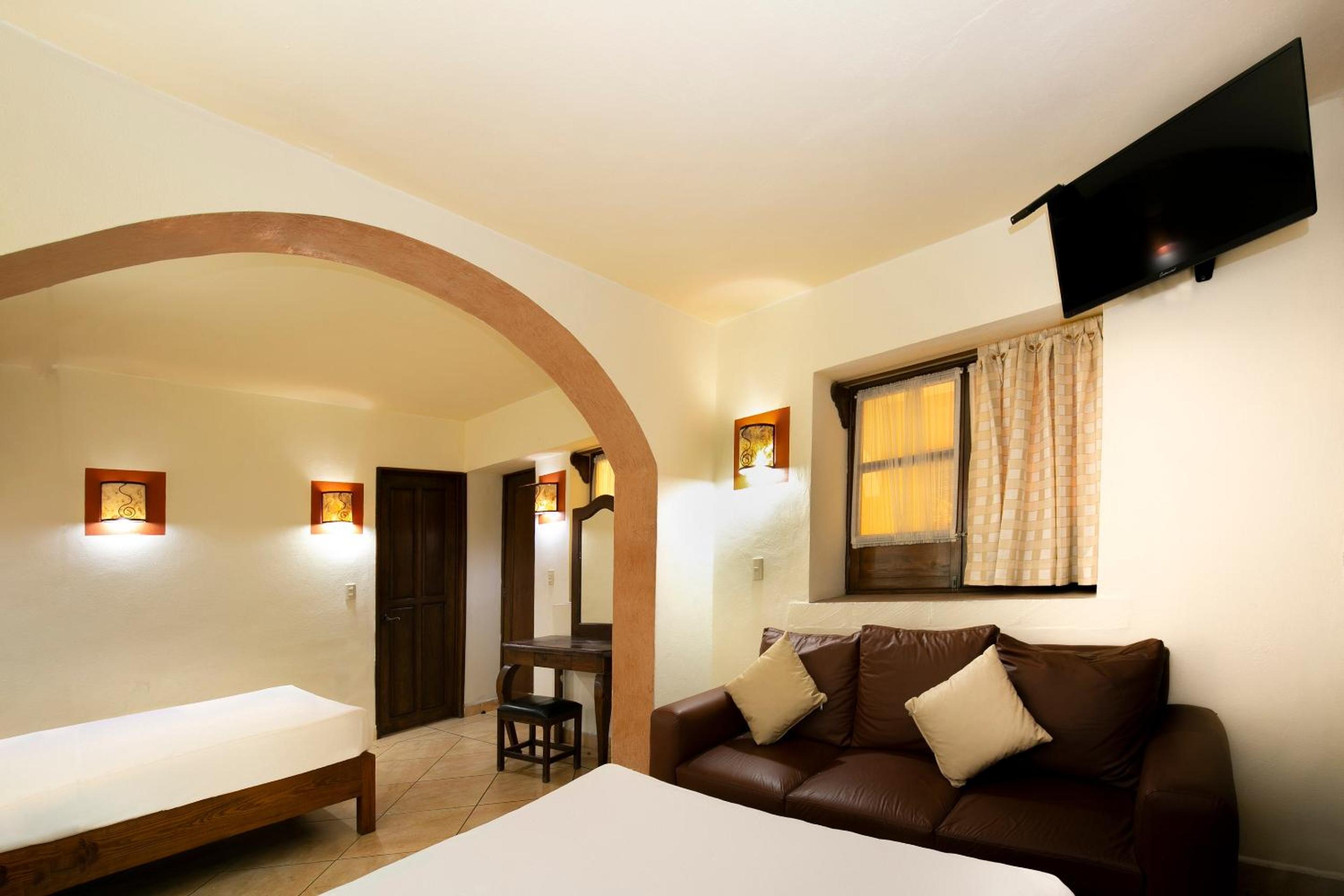 Double Room with Two Double Beds photo 3