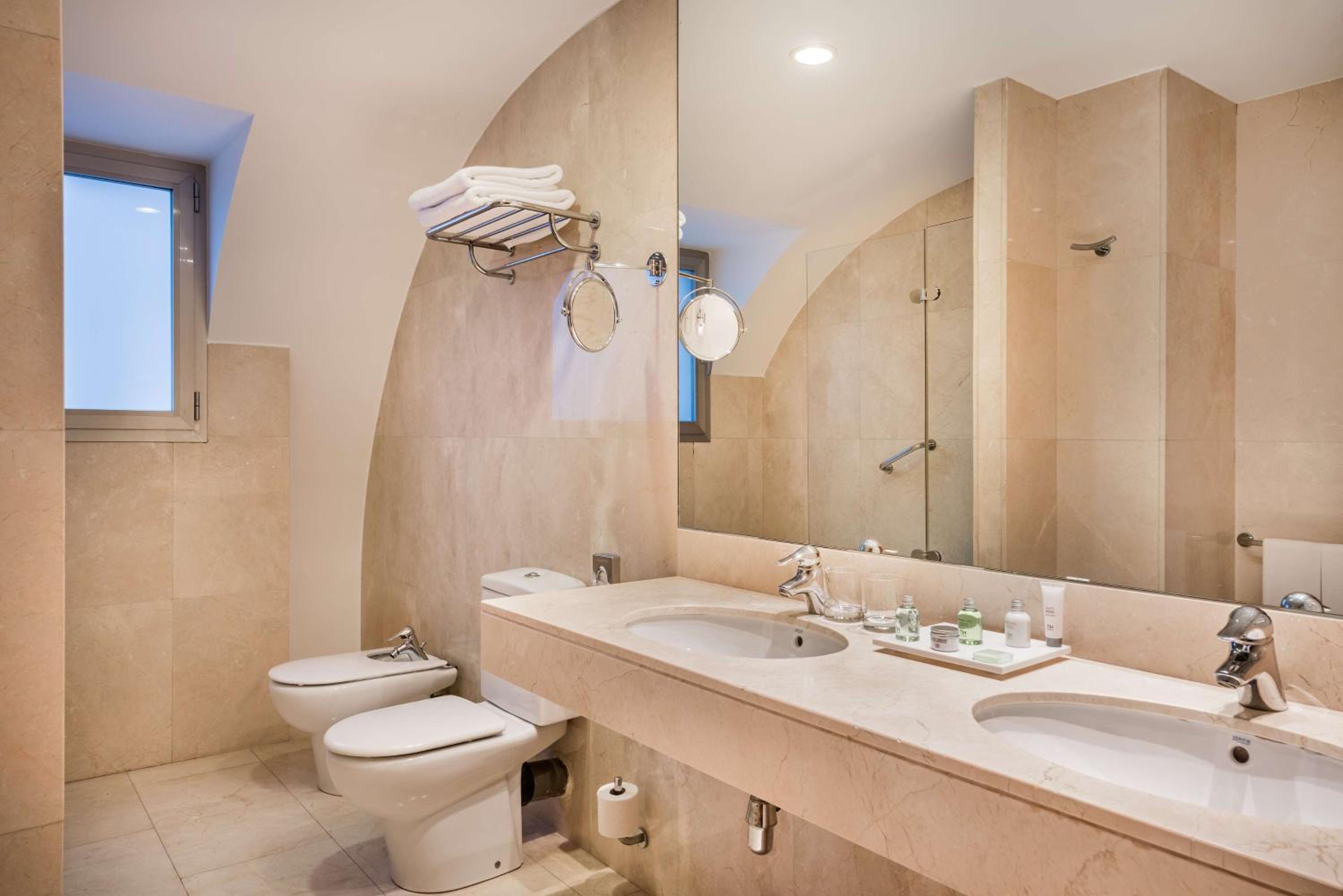 Superior Double or Twin Room with Terrace - Photo 4