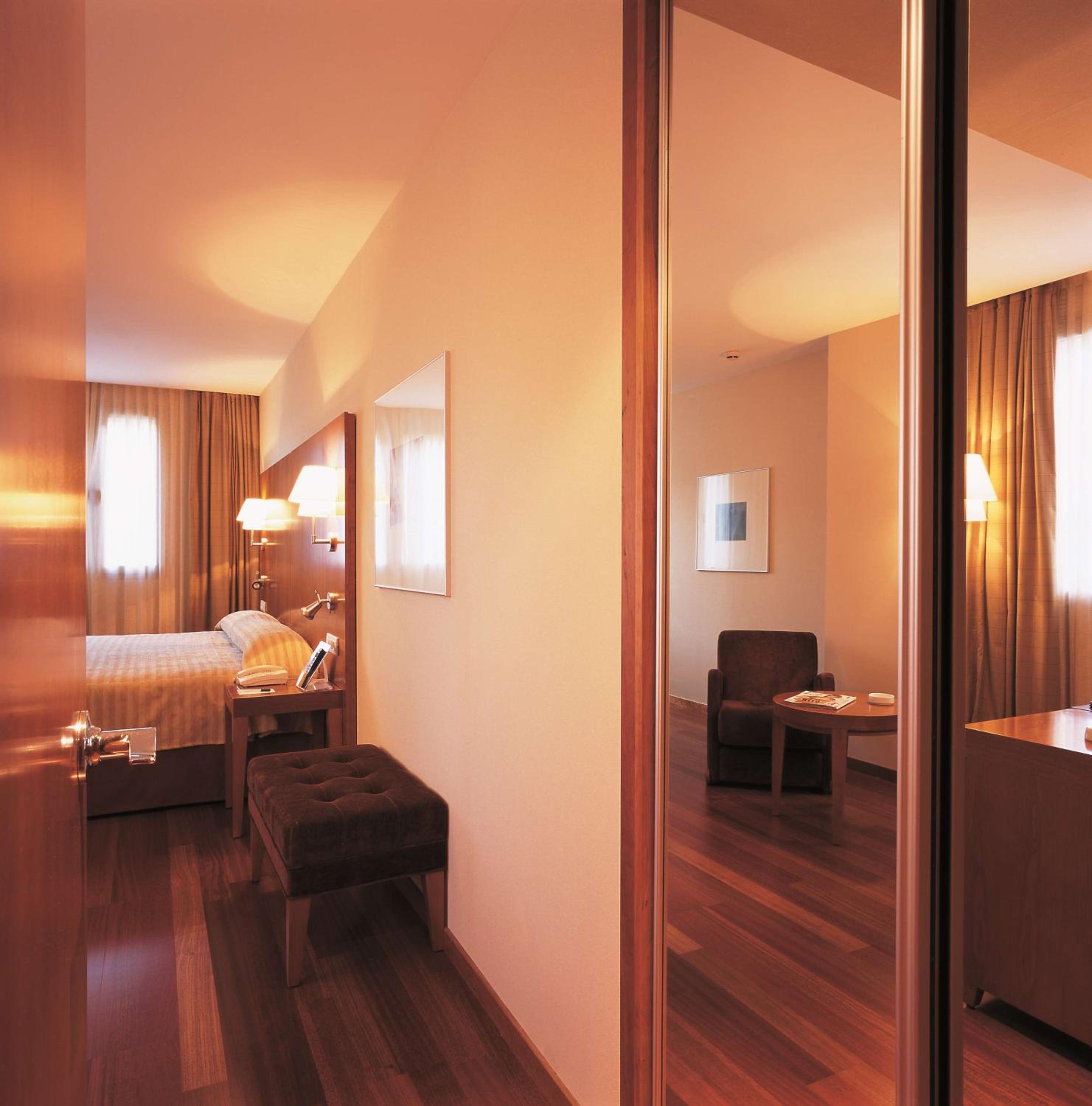 Superior Double or Twin Room with Terrace - Photo 1
