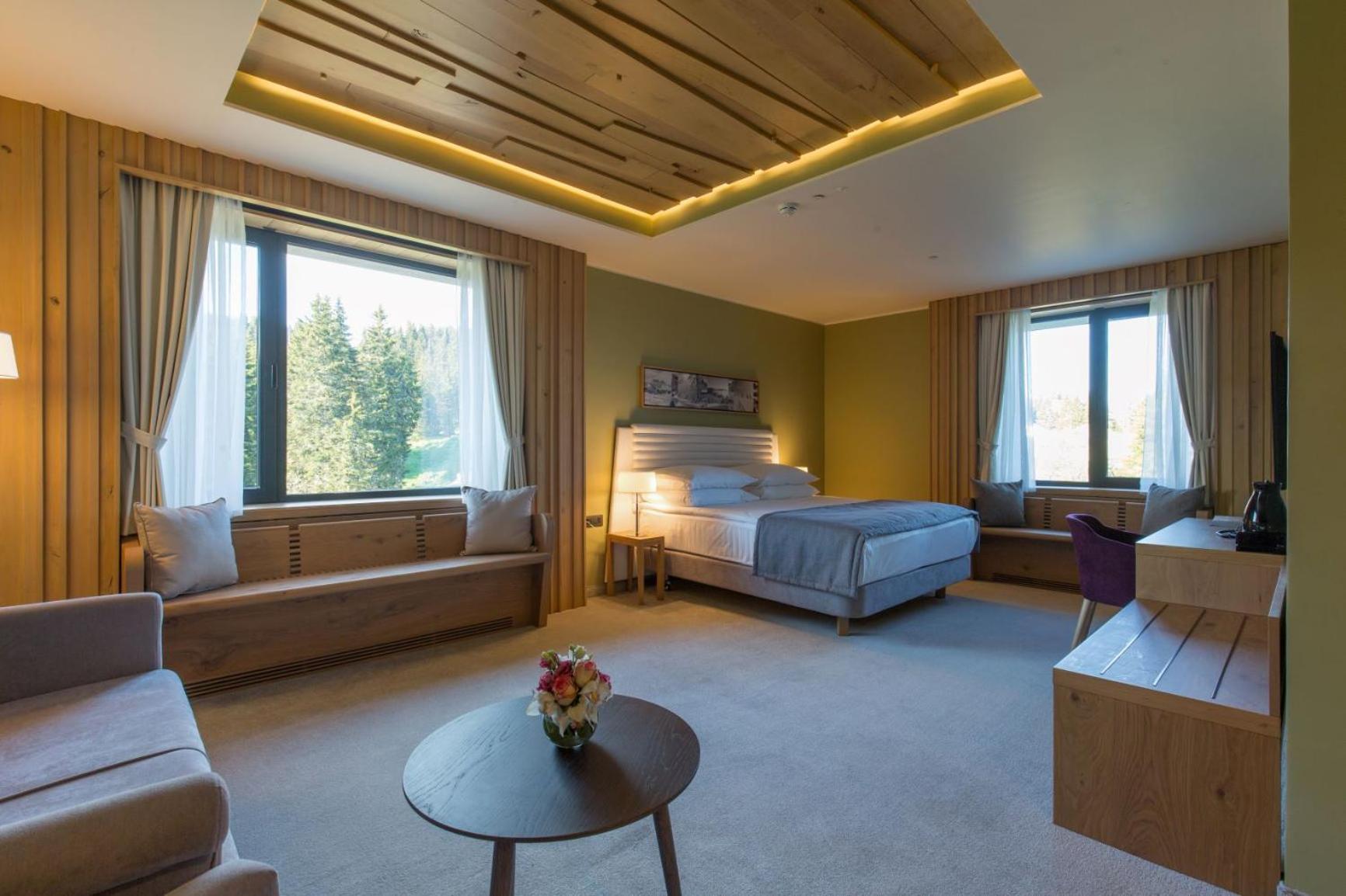 Deluxe King Room