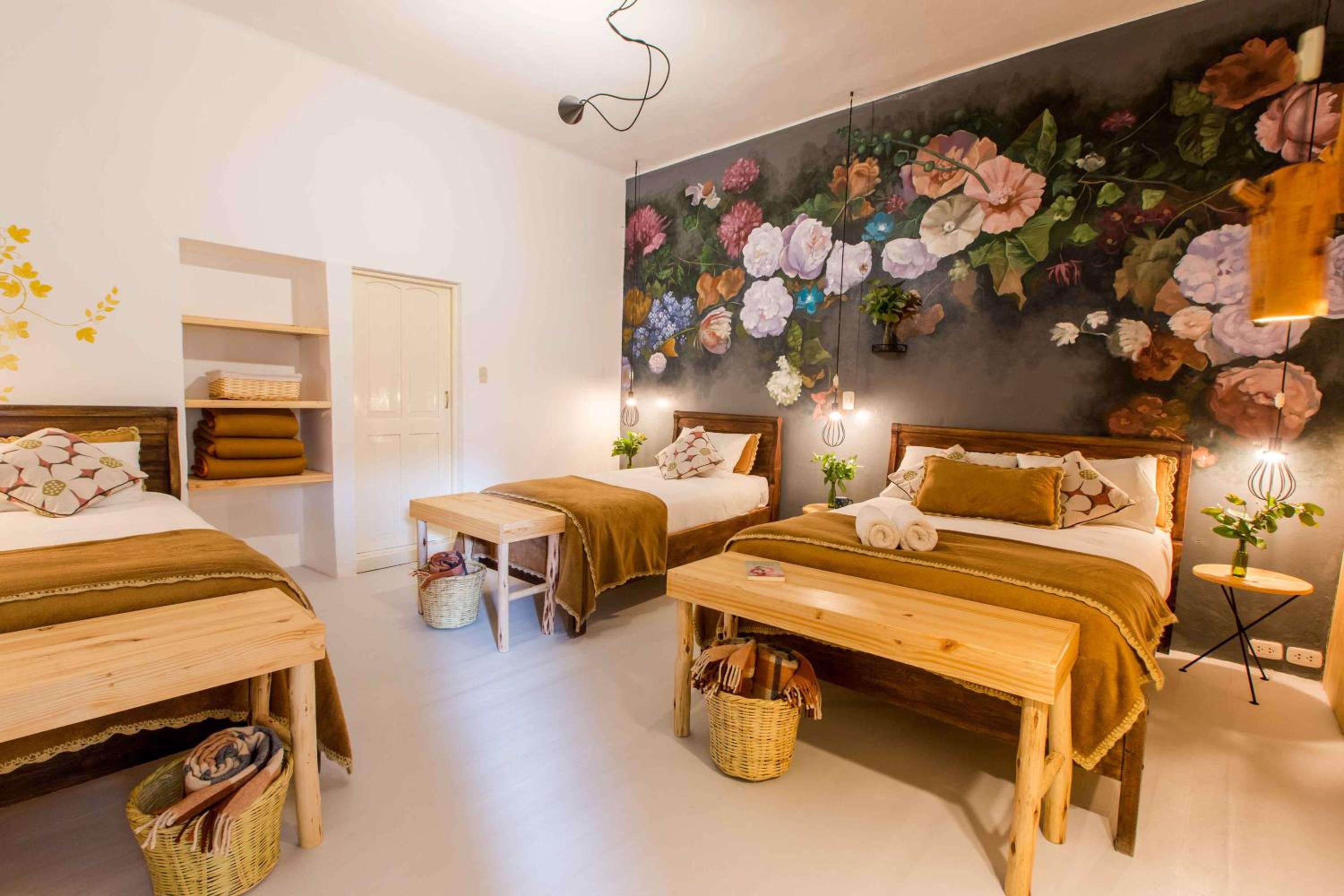 Quadruple Room with Private Bathroom photo 2