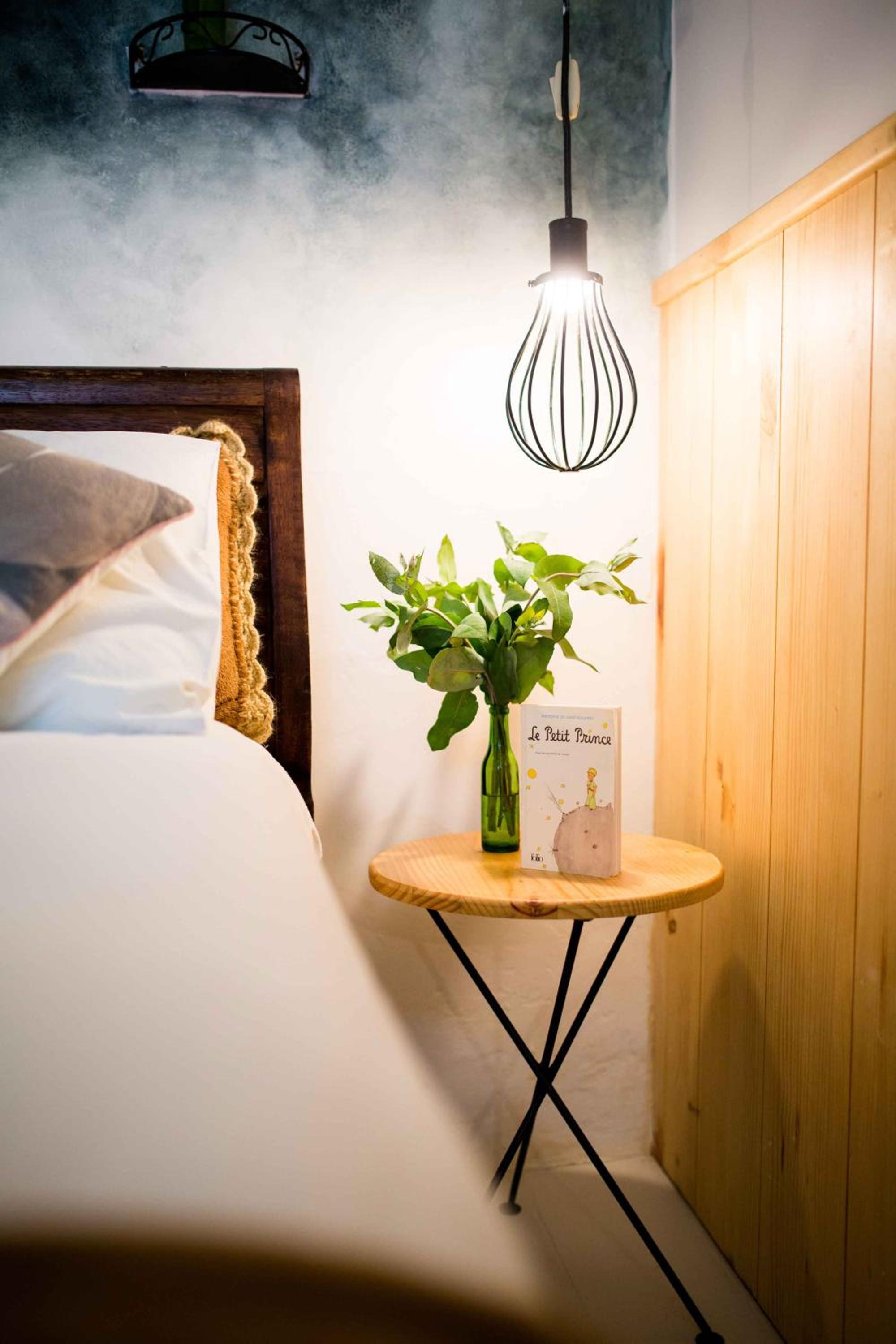 Standard Single Room with Shared Bathroom photo 2