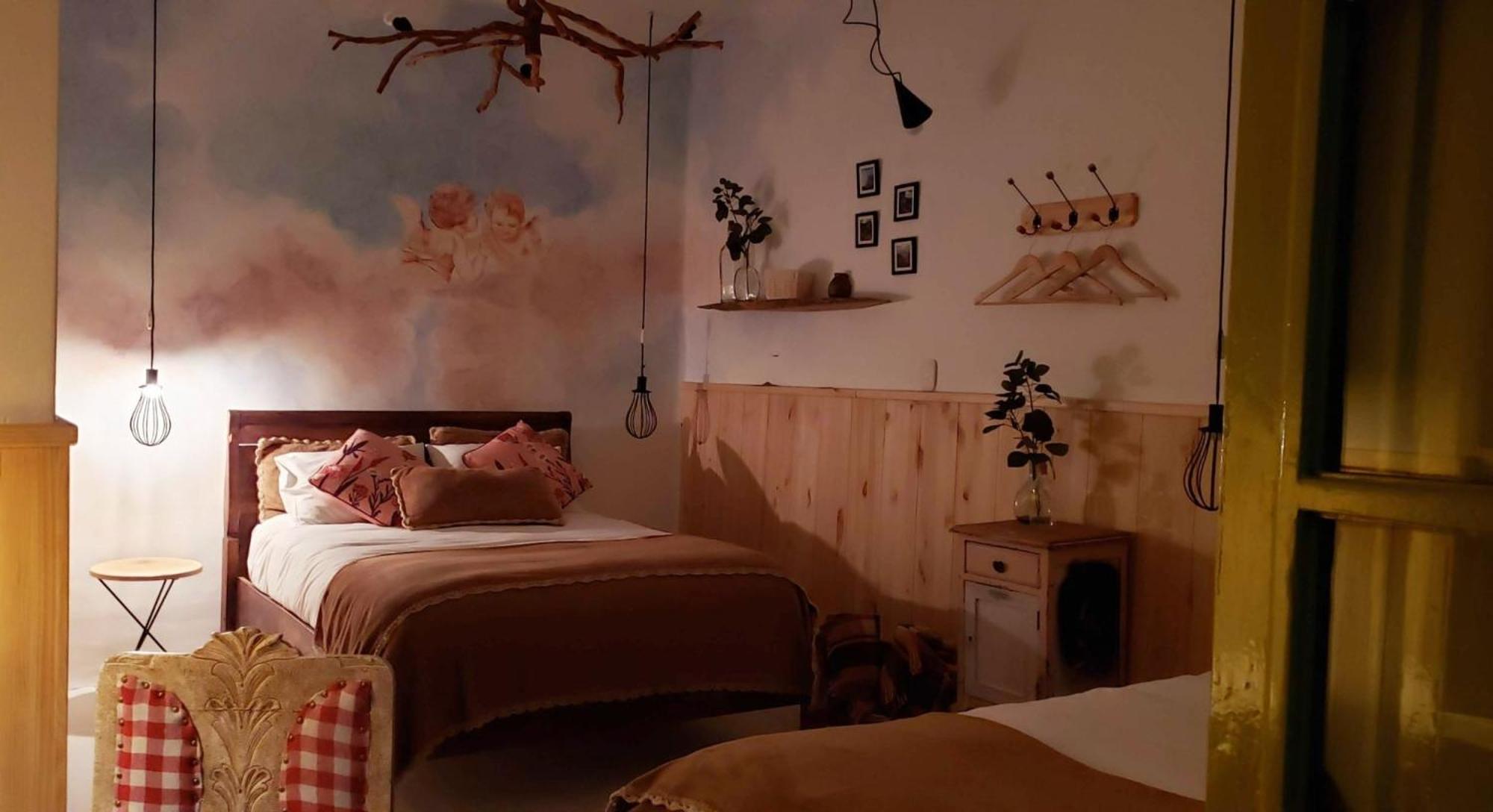 Twin Room with Private Bathroom photo 2