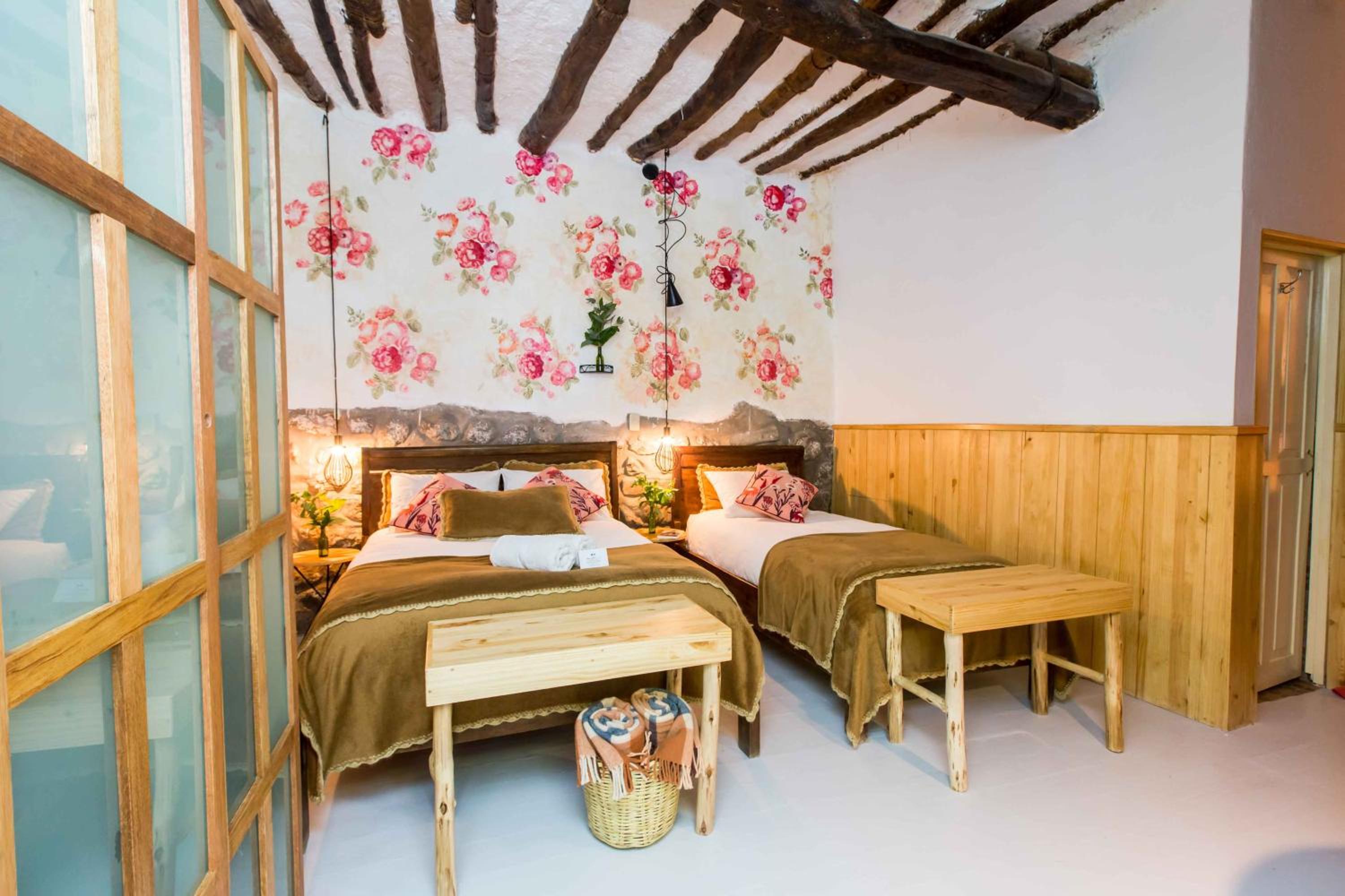 Twin Room with Private Bathroom photo 1