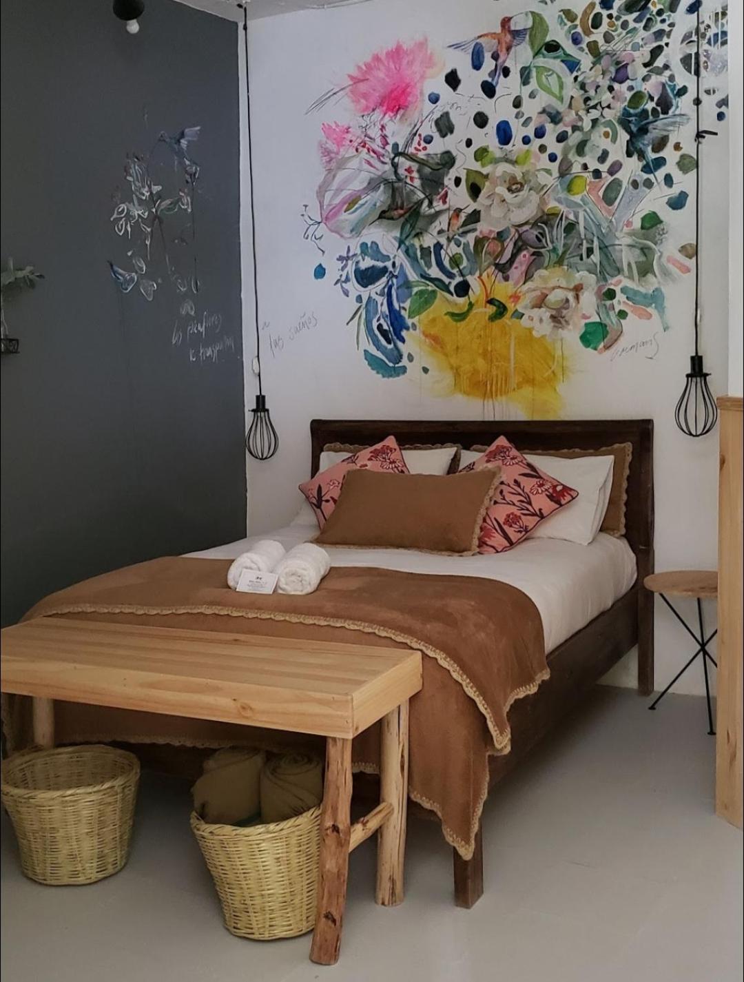 Single Room with Private Bathroom photo 2