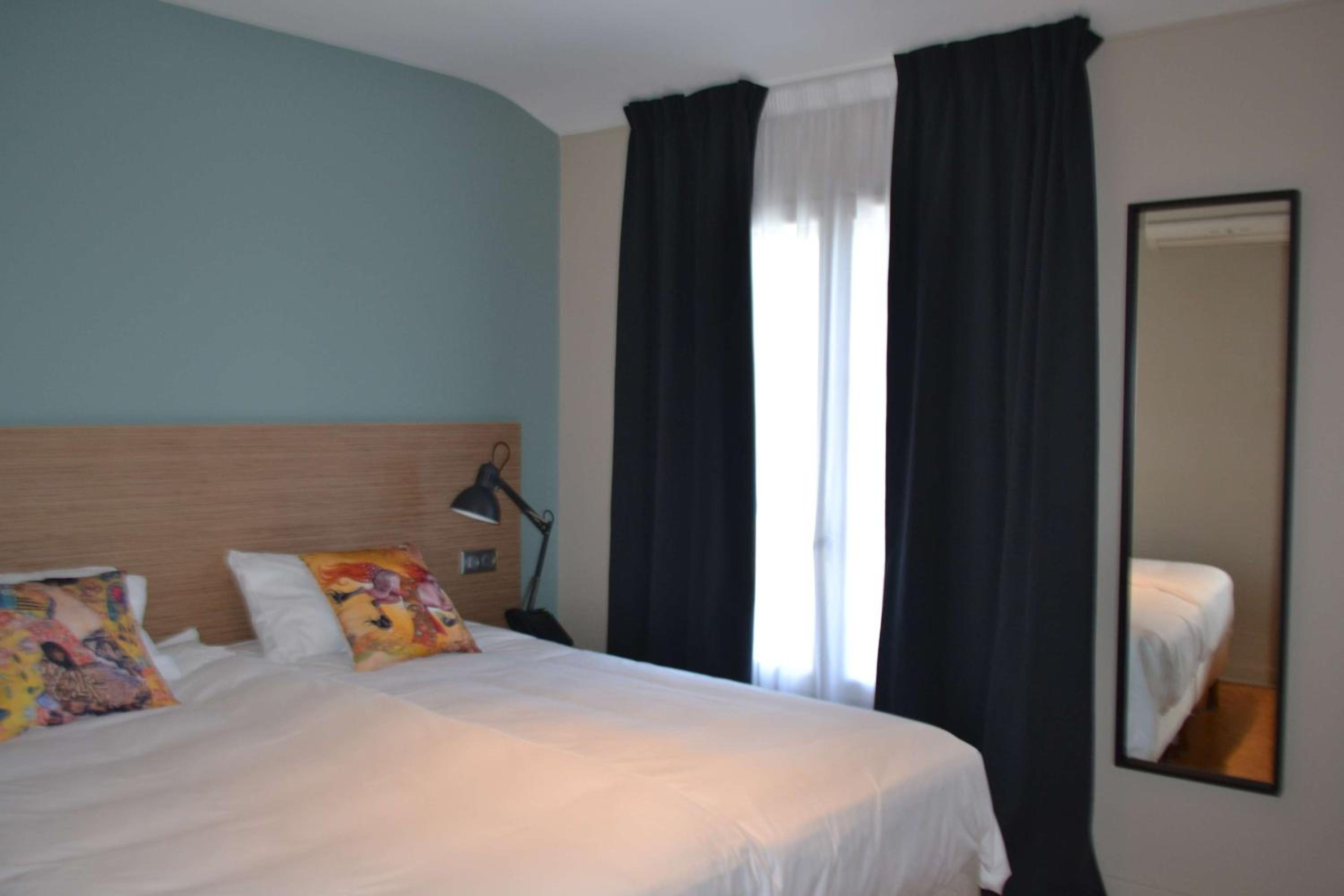 Superior King Room with River View - Photo 8