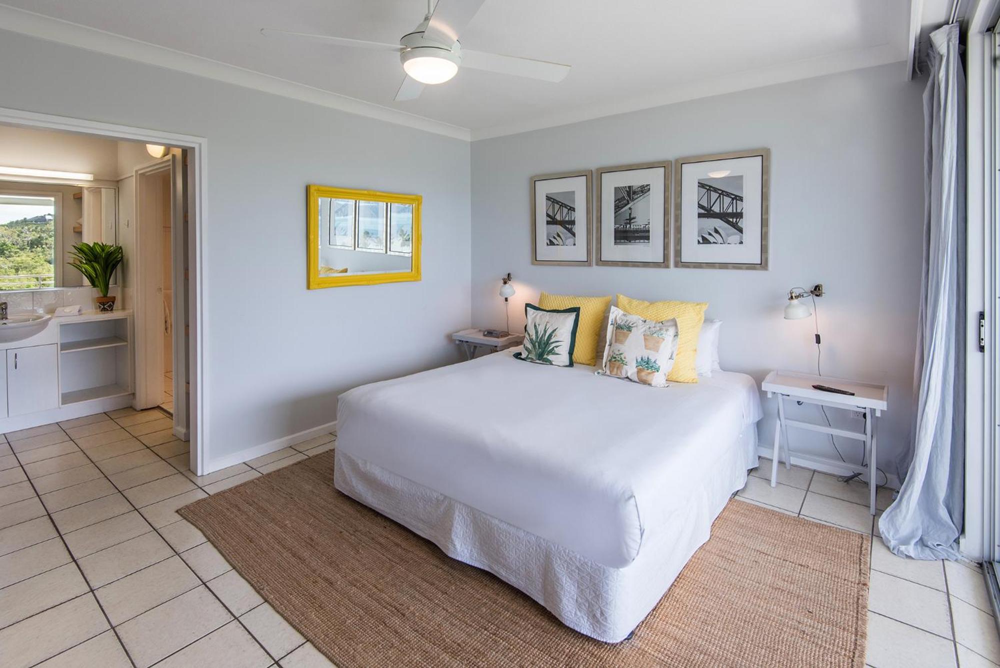 2 Bedroom Apartment with Sea View - Apartment 111 photo 1