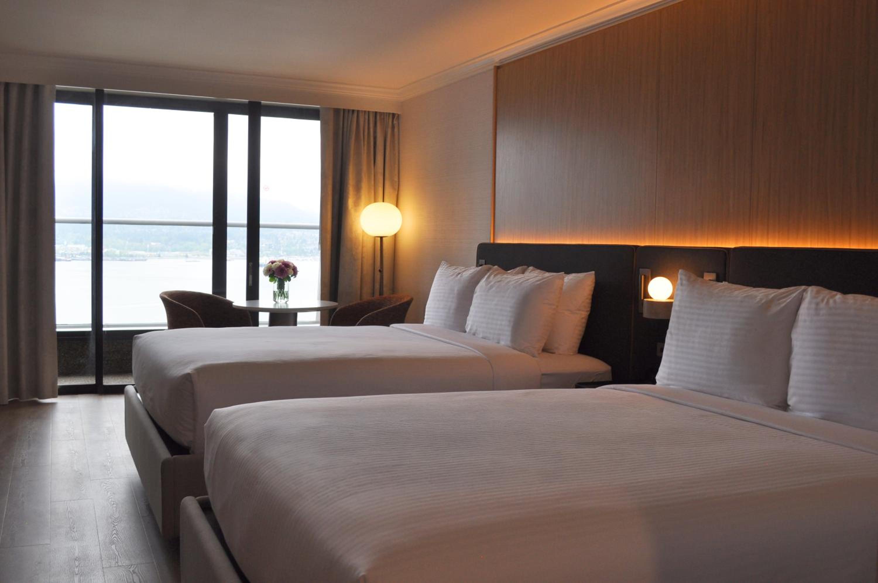 New - Two Queens Harbourview Deluxe