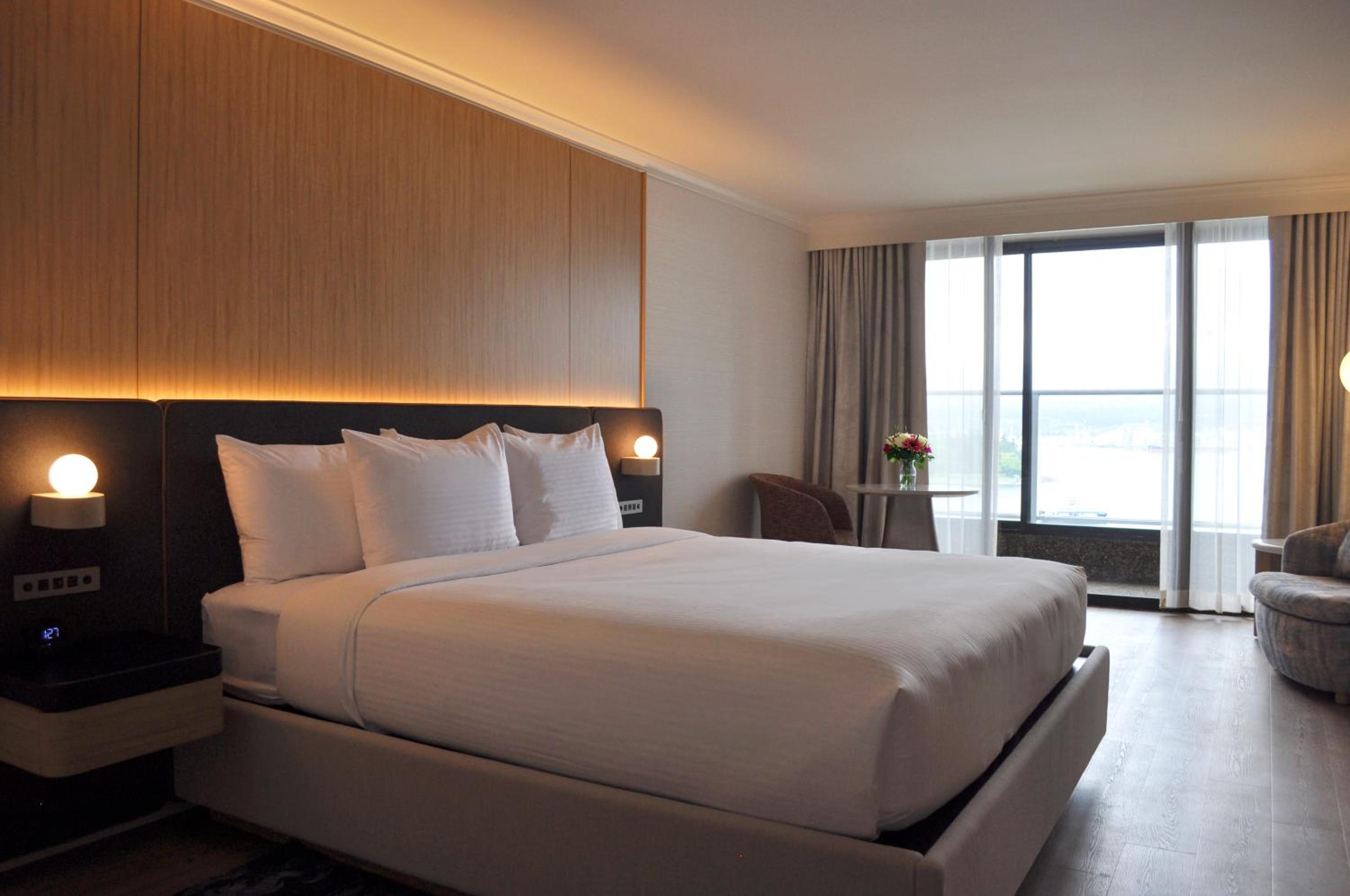 New - King Harbourview Deluxe