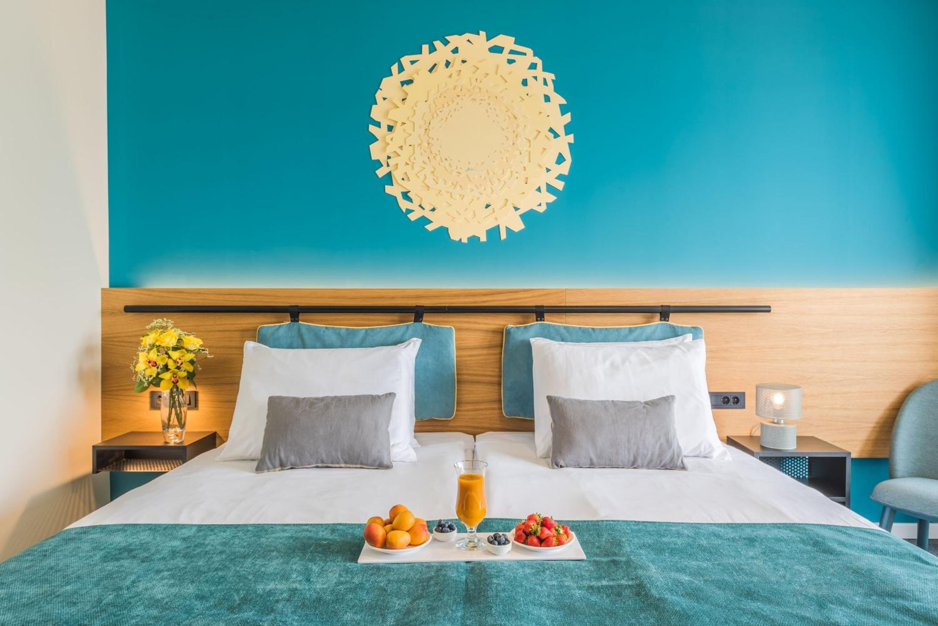 Standard Double or Twin Room with Balcony - Photo 3