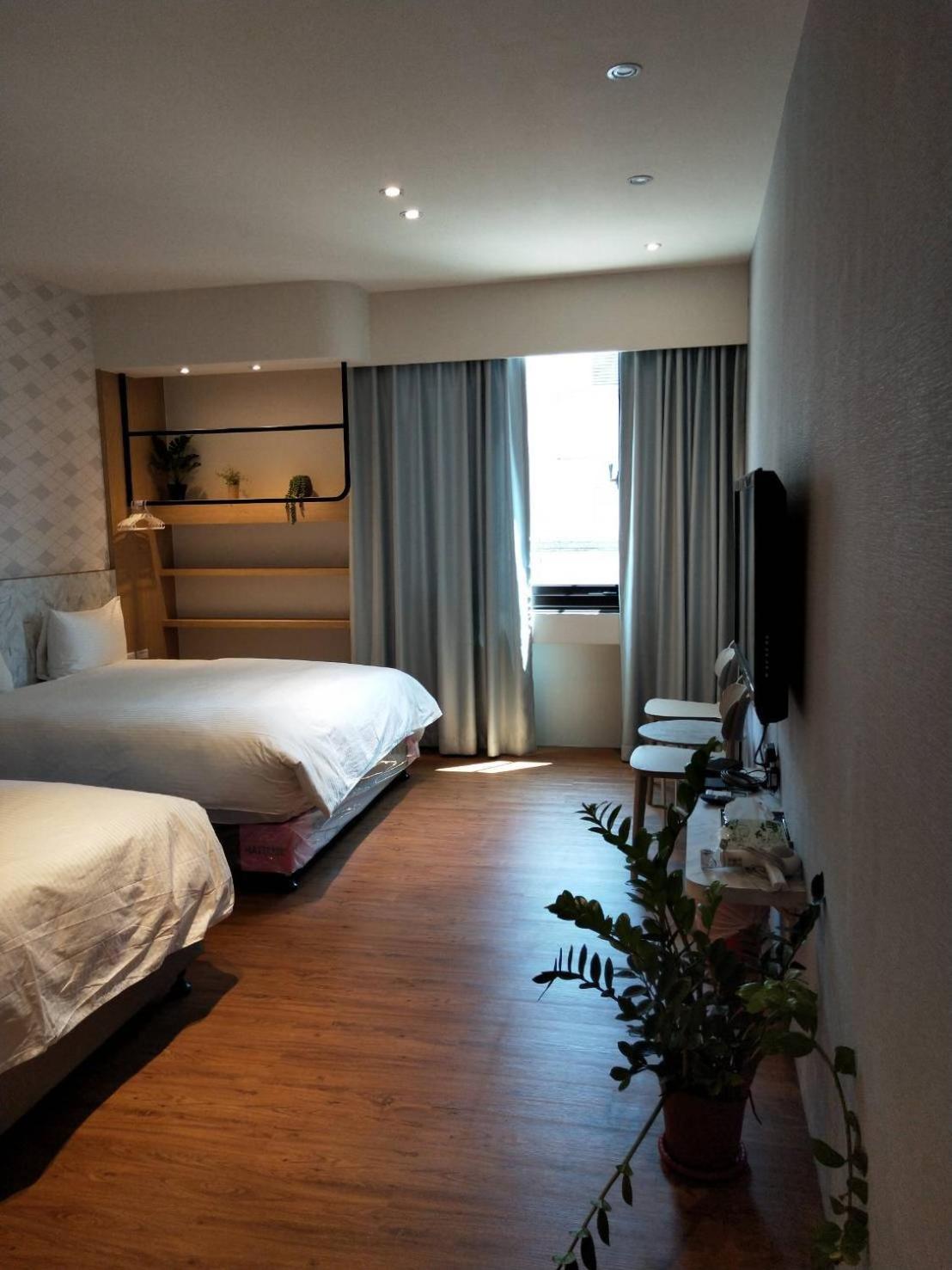 Quadruple Room with Private Bathroom