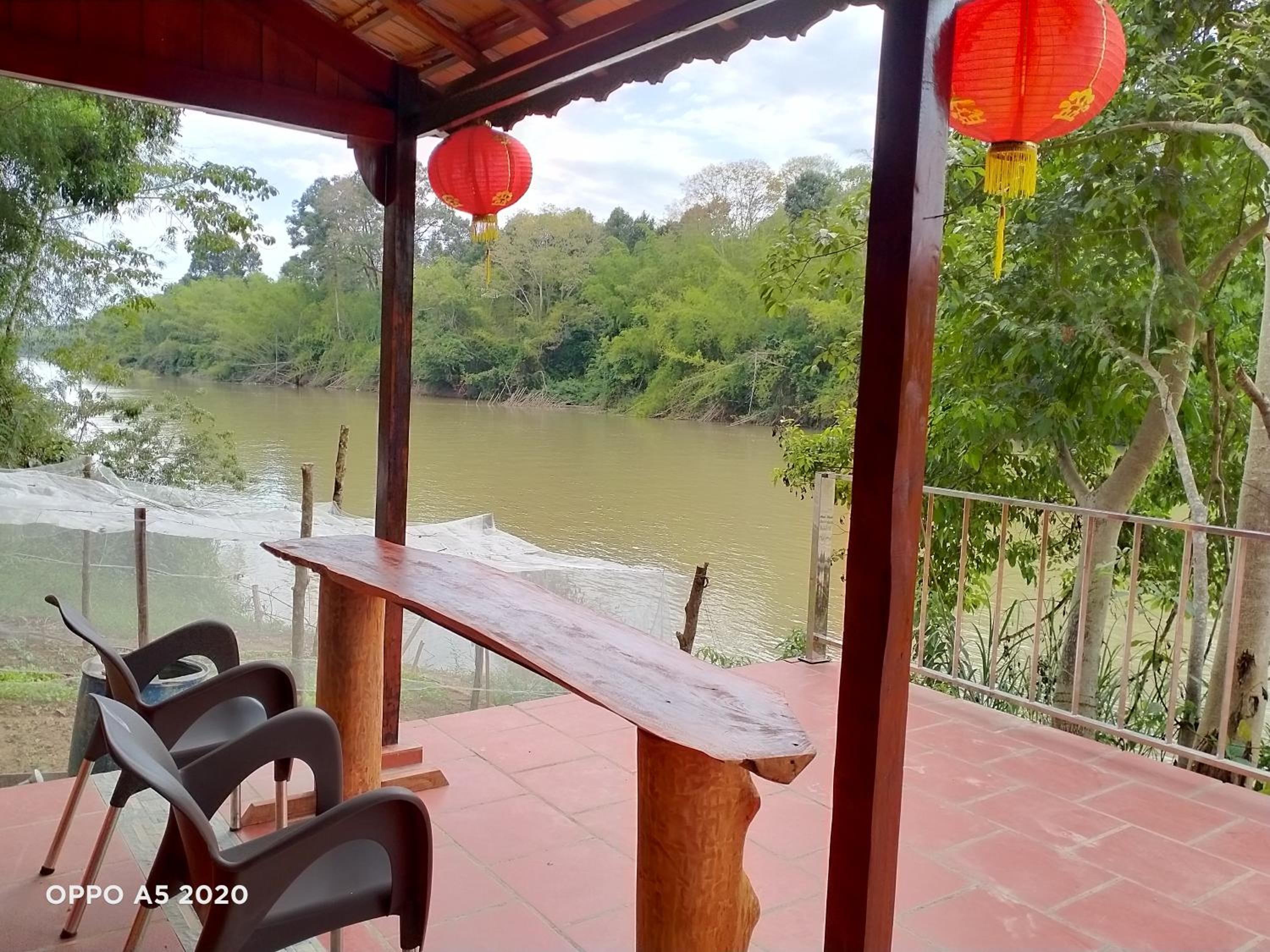 Bungalow - Water Front  - Photo 7