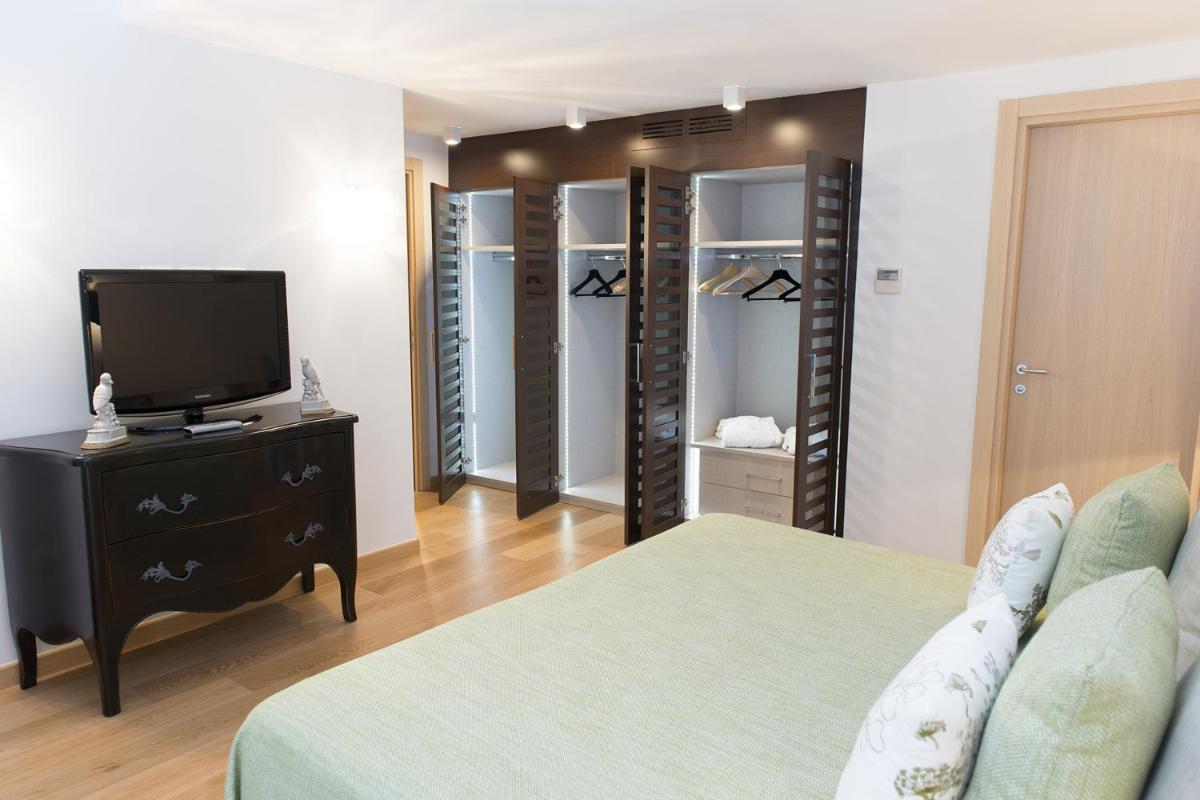 Four-Bedroom Apartment