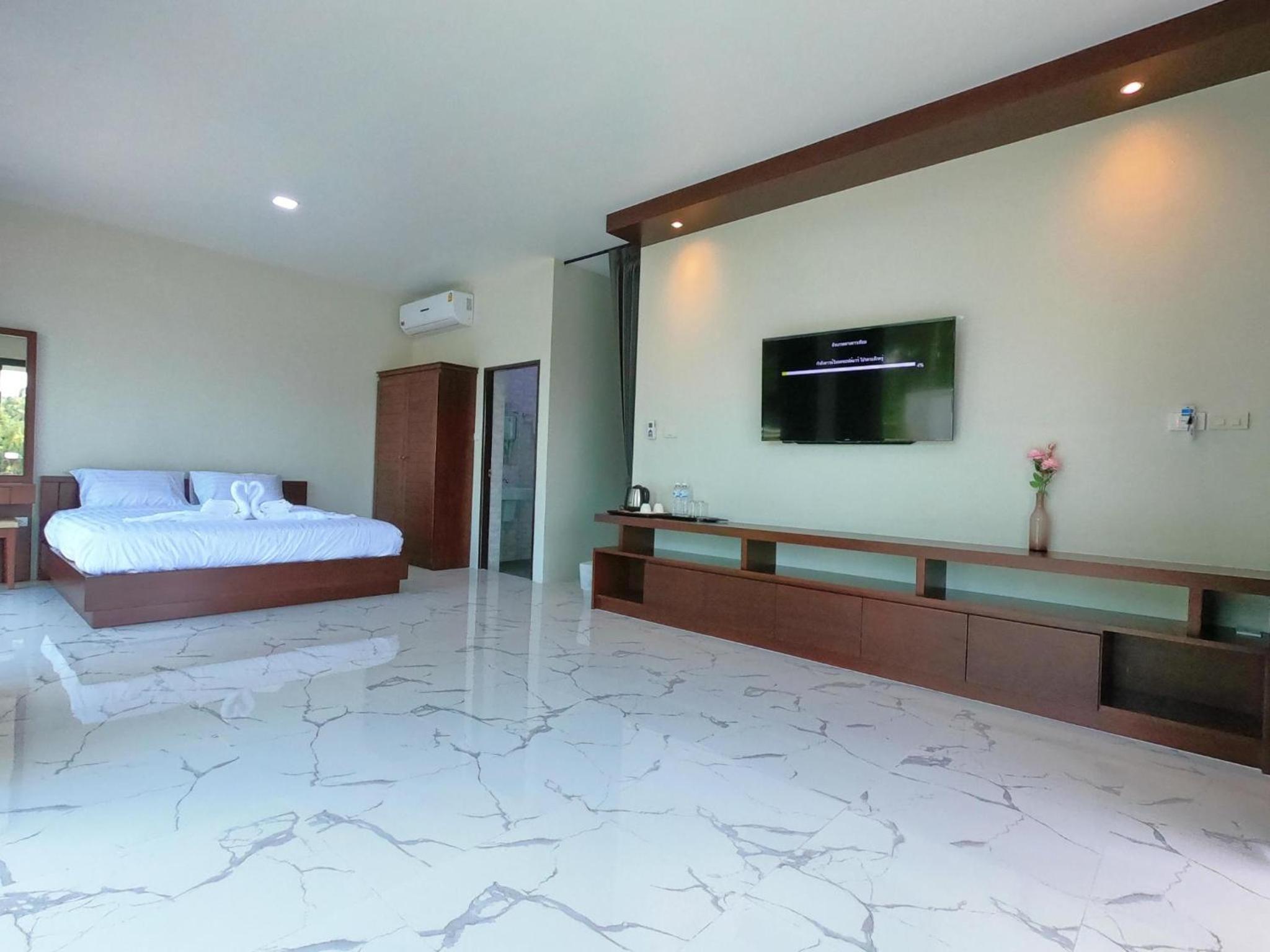 Two-Bedroom Villa - Photo 7