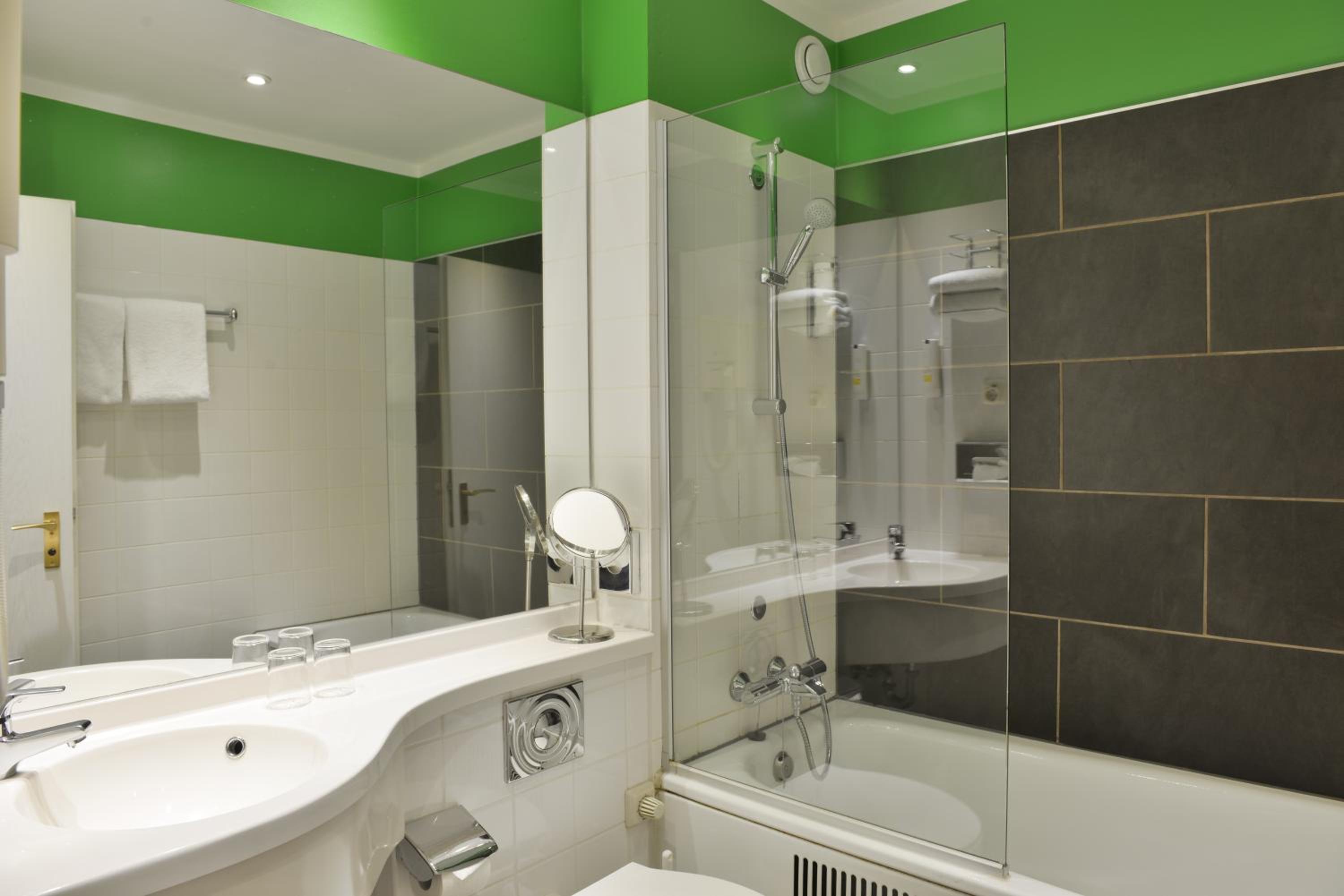 Business Double Room - Photo 2