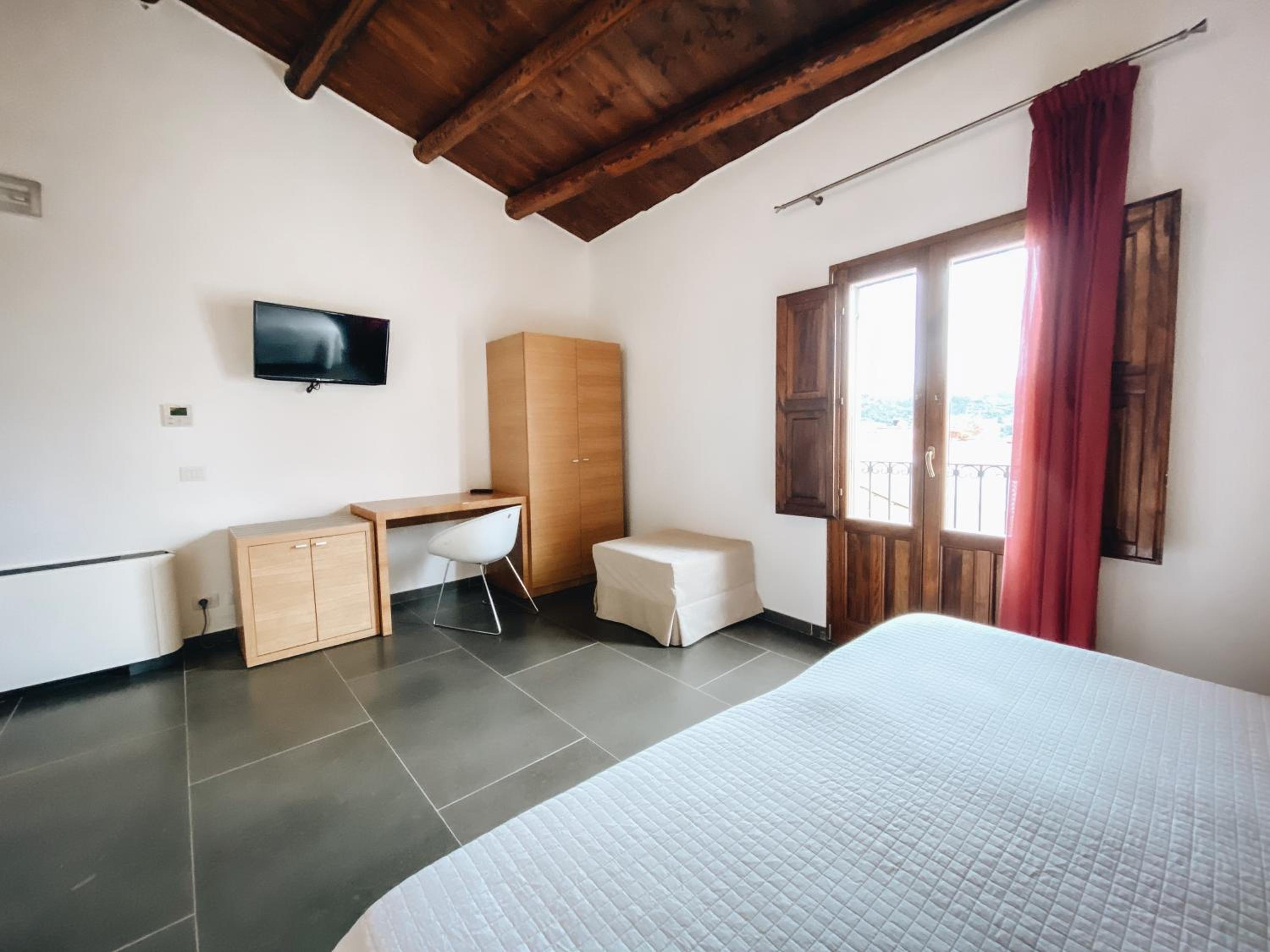 Double or Twin Room with Extra Bed - Photo 5