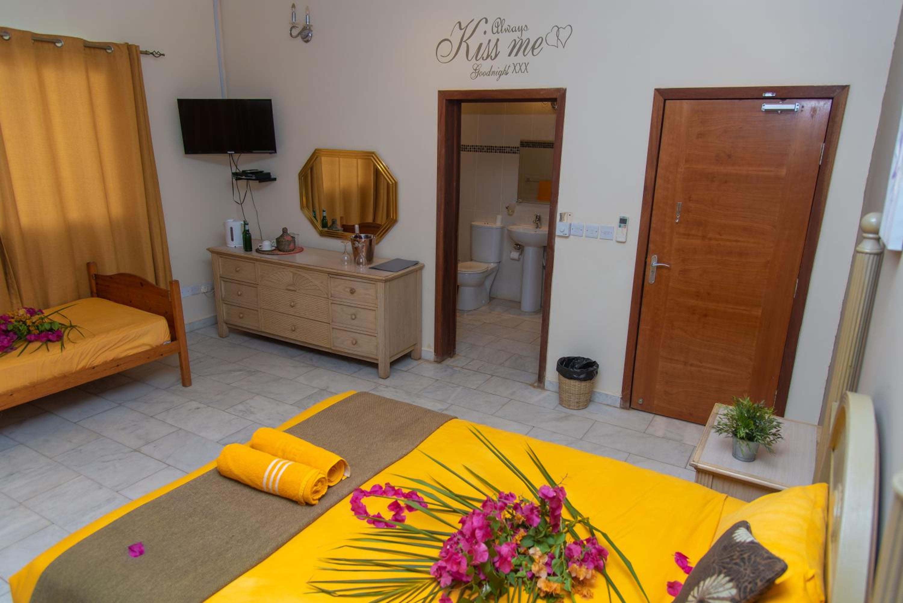 Superior Triple Room with Sea View photo 2