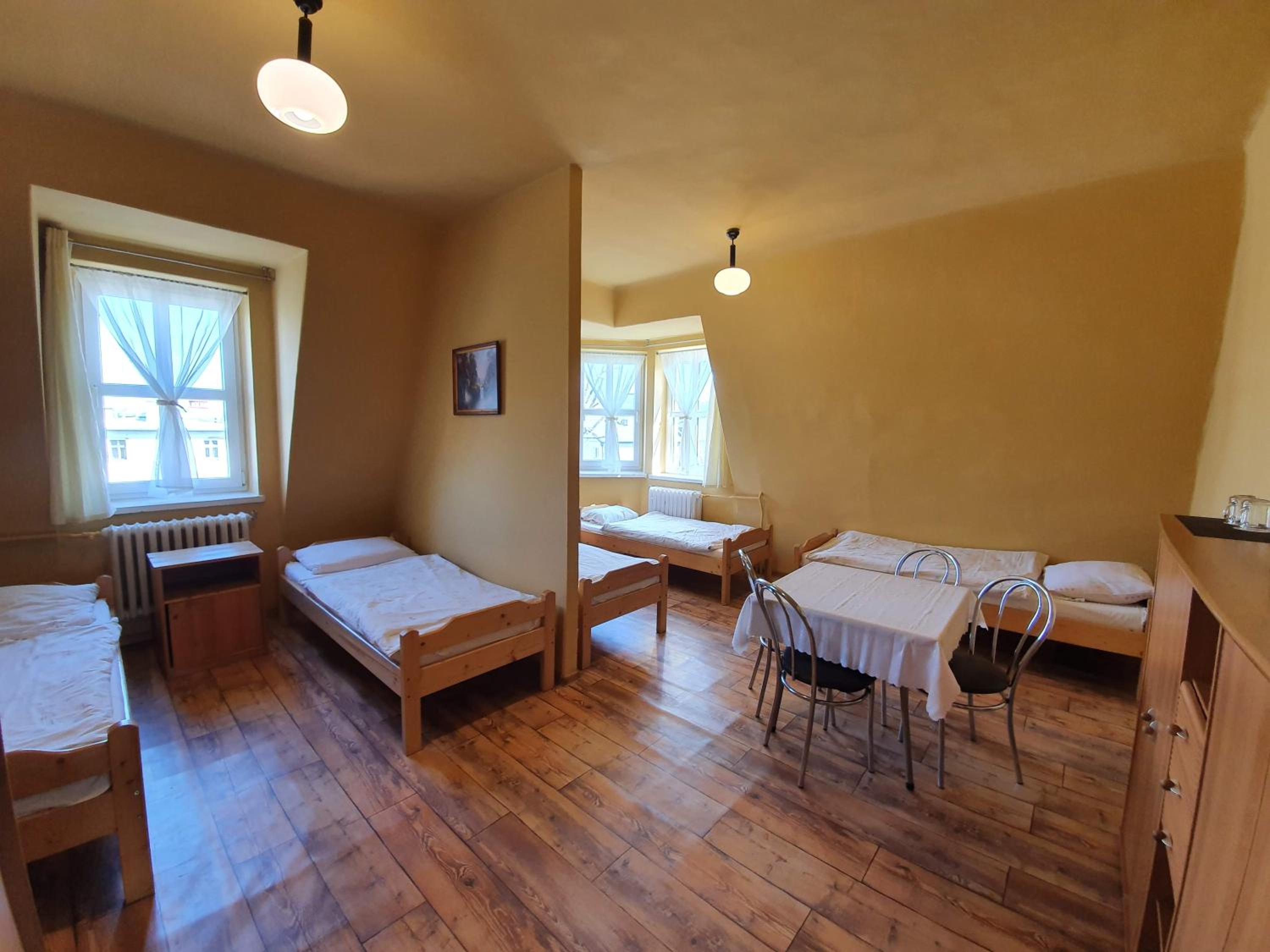 Family Room - Photo 2