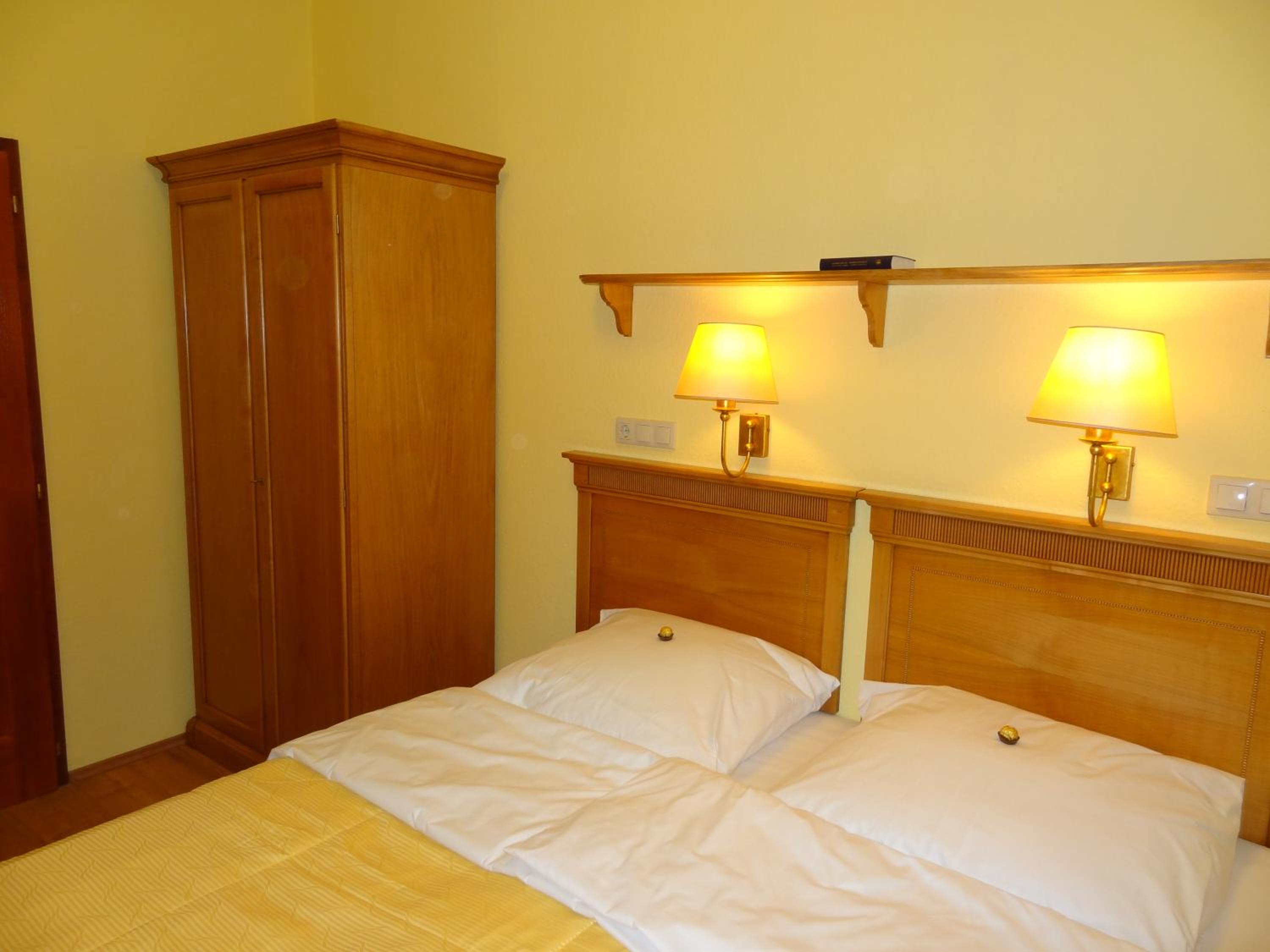 One-Bedroom Apartment - Photo 10