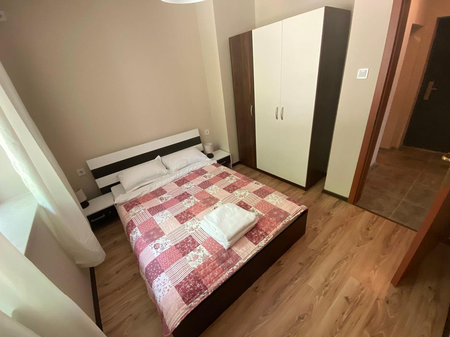 One-Bedroom Apartment - Photo 14