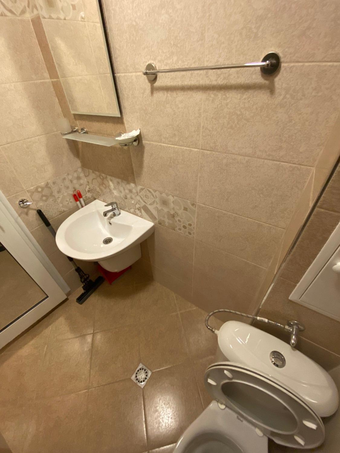 One-Bedroom Apartment - Photo 12